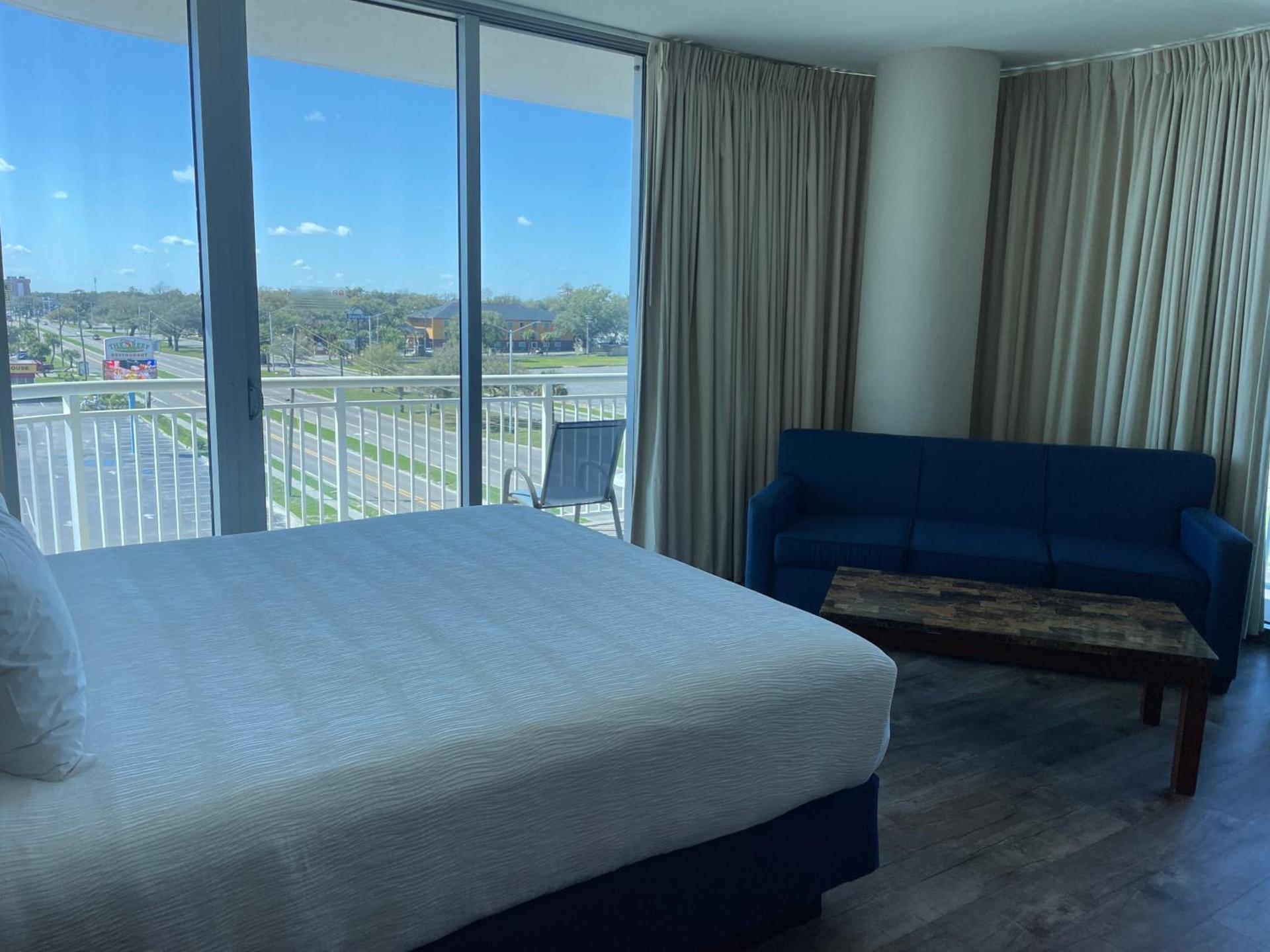 South Beach Biloxi Hotel & Suites photo 62