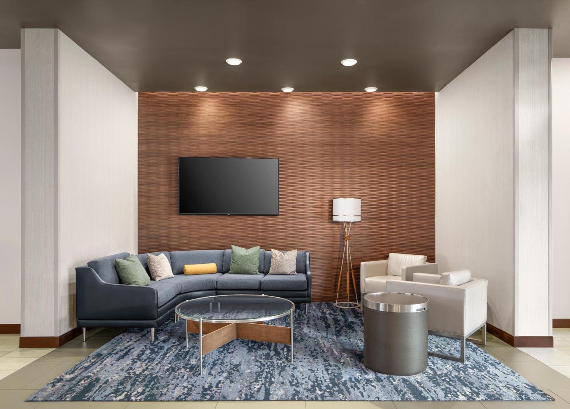 Courtyard by Marriott Seattle SeaTac Airport photo 12