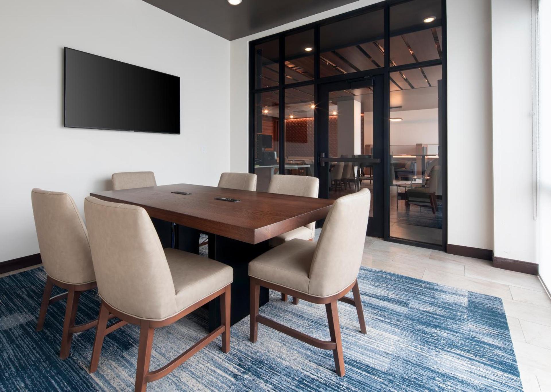Courtyard by Marriott Seattle SeaTac Airport photo 14