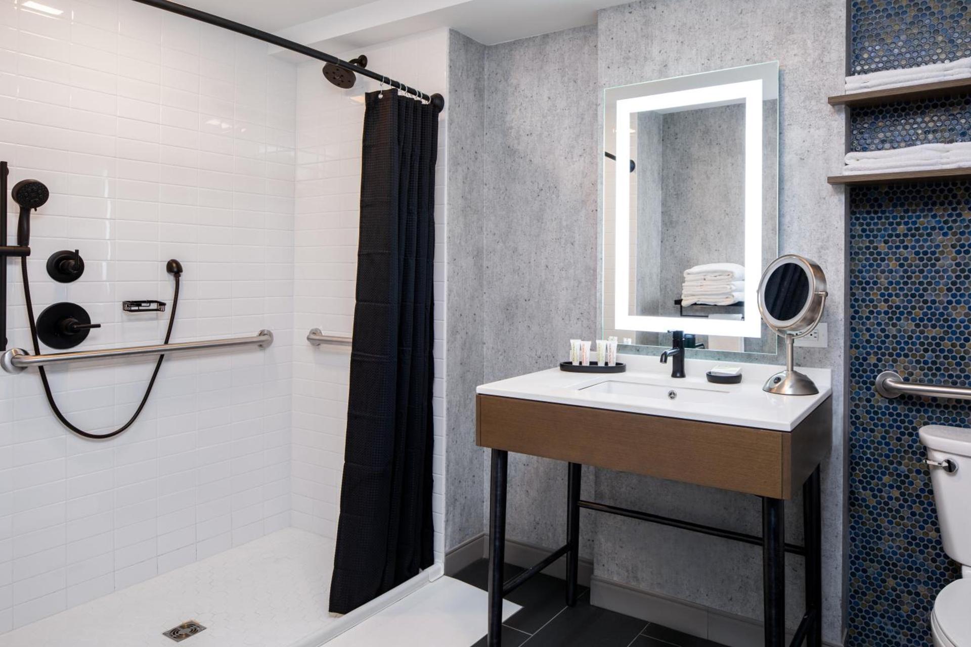 Hotel Indigo Chattanooga - Downtown by IHG photo 2