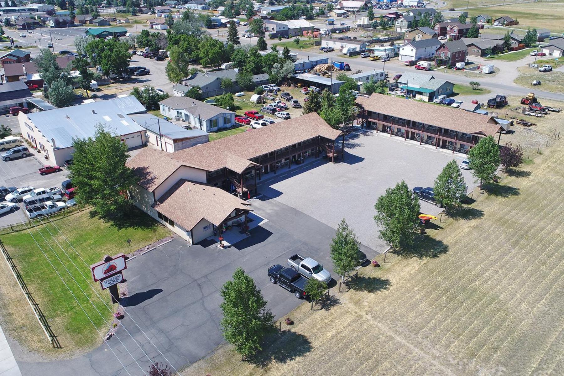 Red Bear Inn photo 42