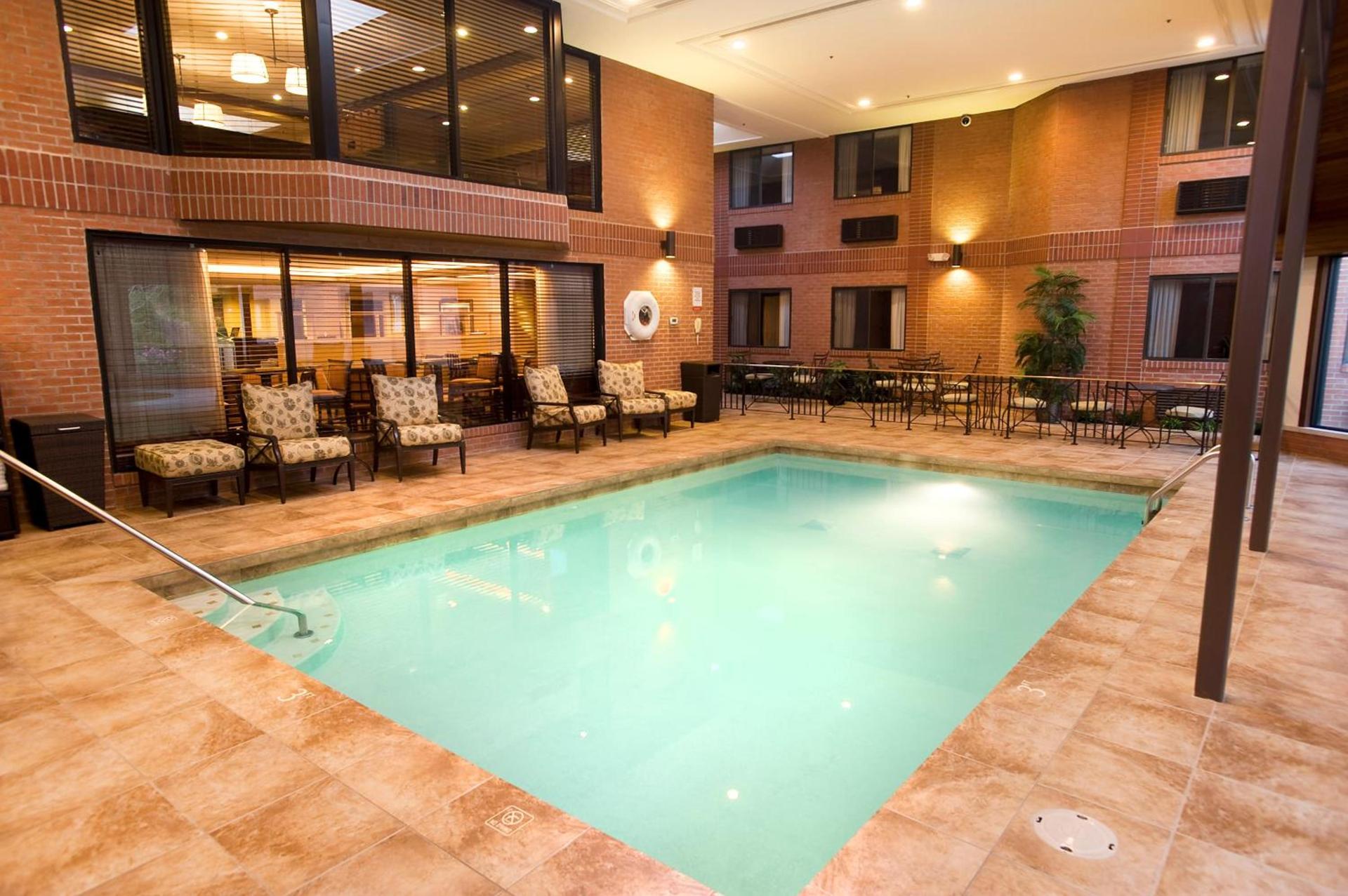 Ann Arbor Regent Hotel and Suites photo 4