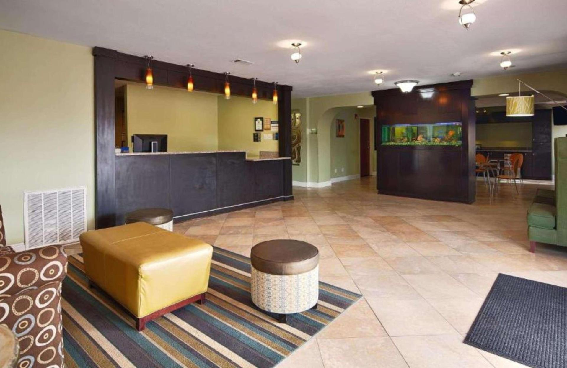 Best Western Zachary Inn photo 2