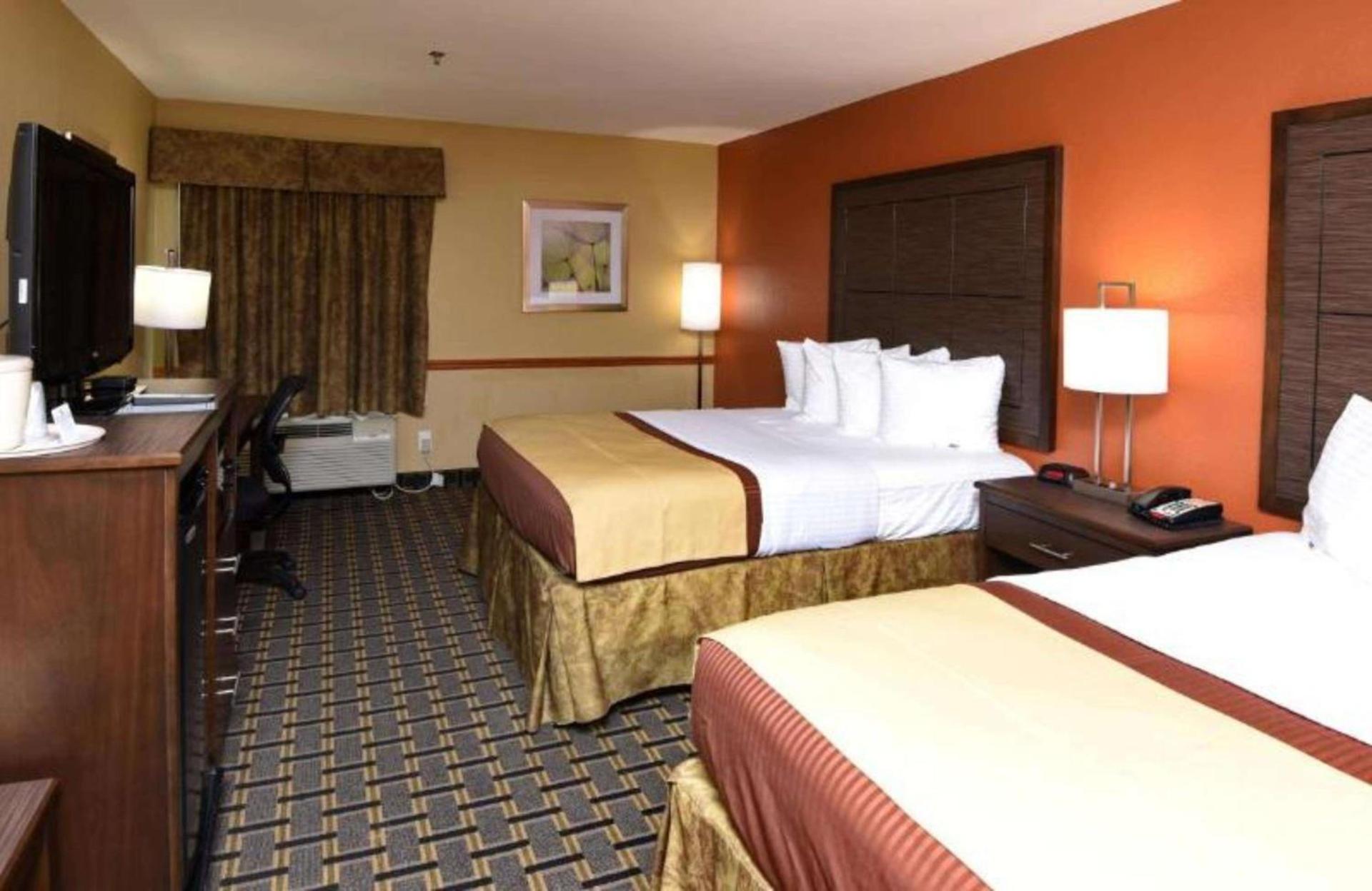 Best Western Zachary Inn photo 40