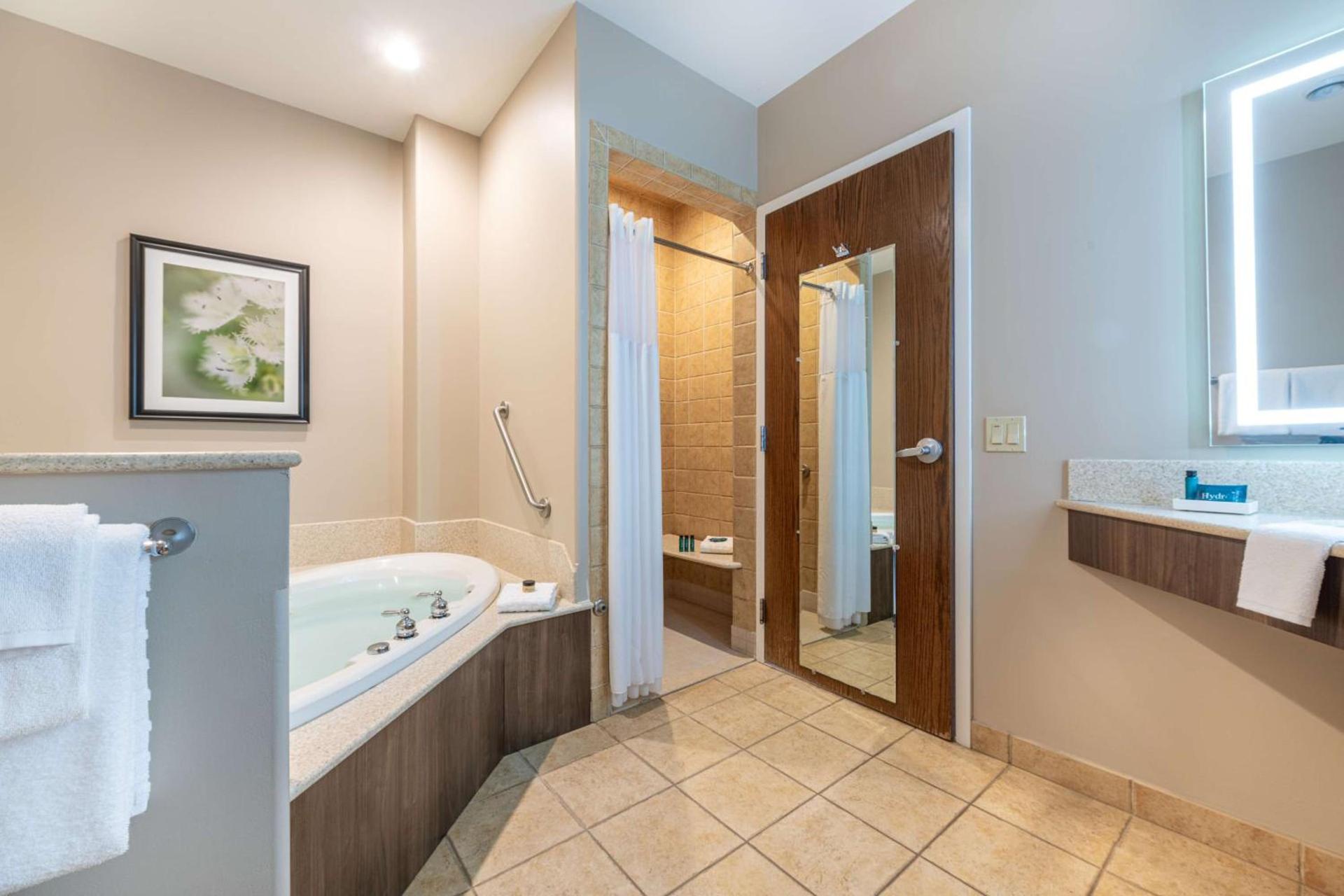 Best Western Plus Waterbury - Stowe photo 48