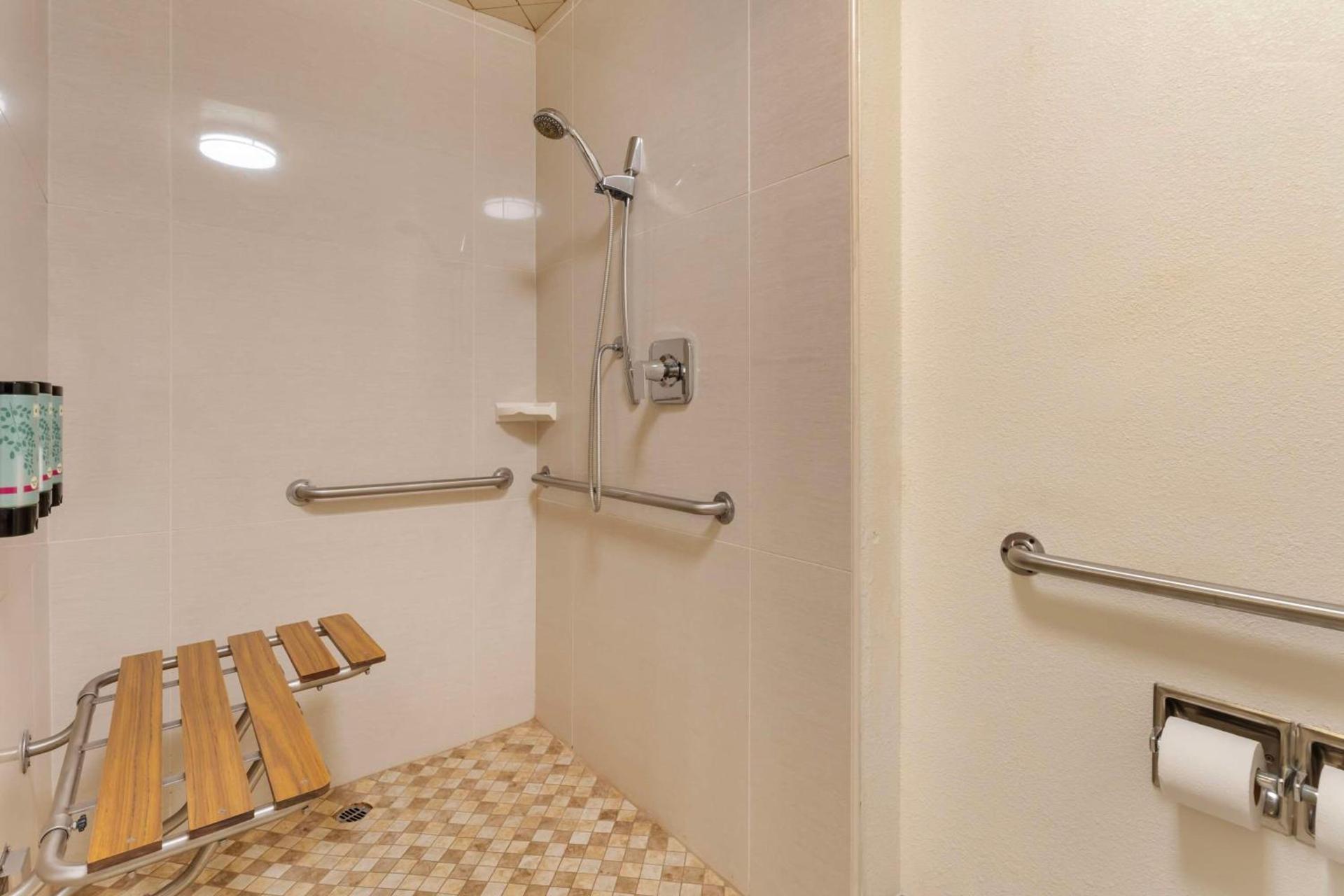 Best Western Visalia Hotel photo 21