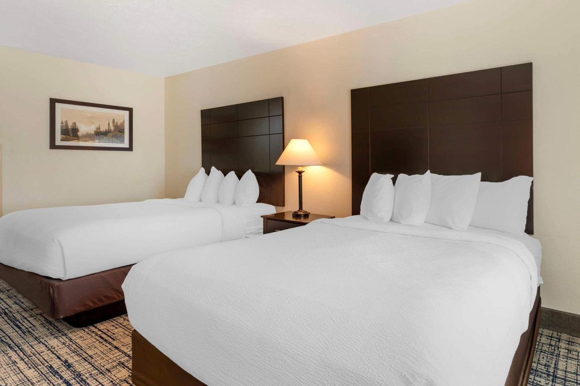 Best Western Visalia Hotel photo 25