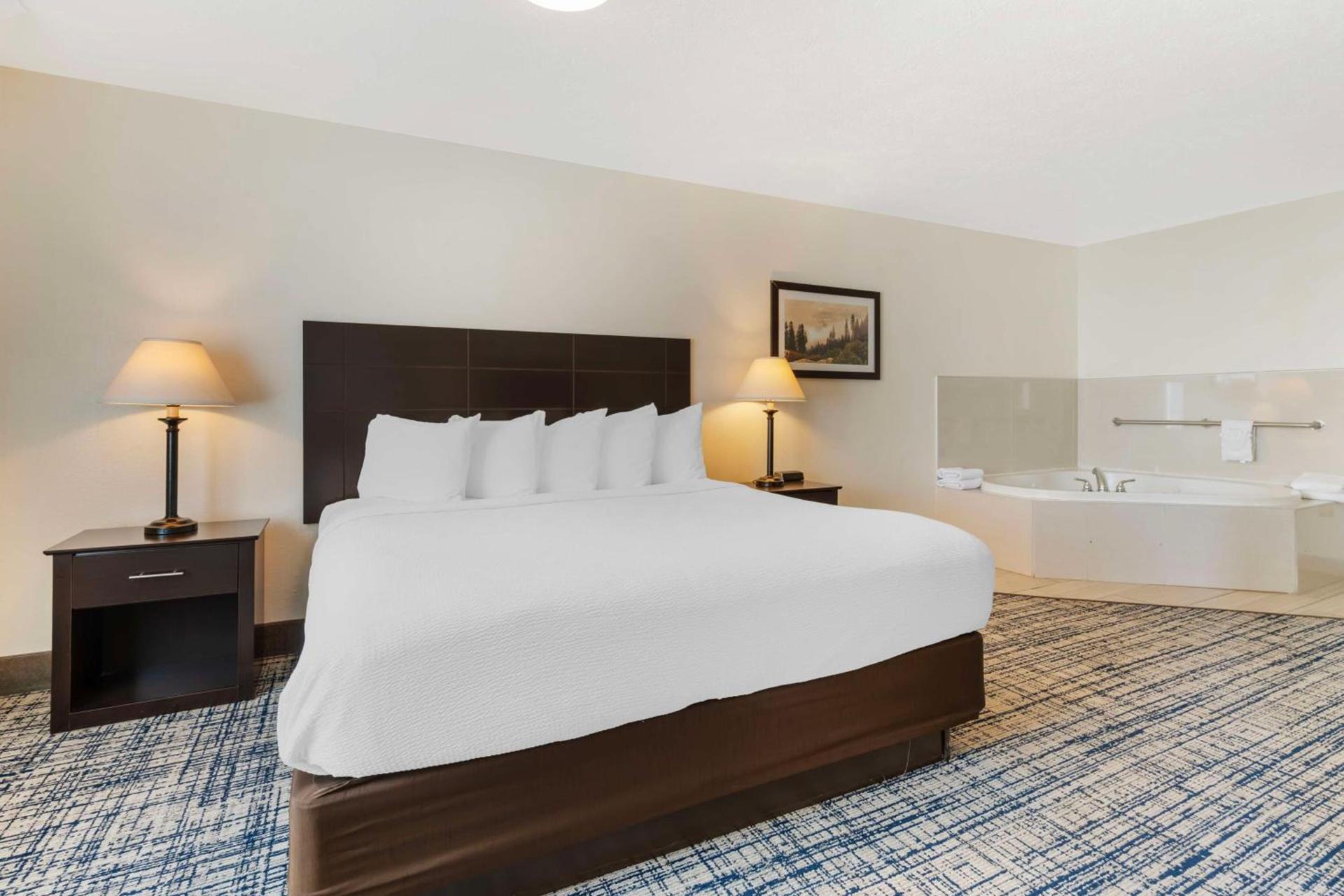 Best Western Visalia Hotel photo 6