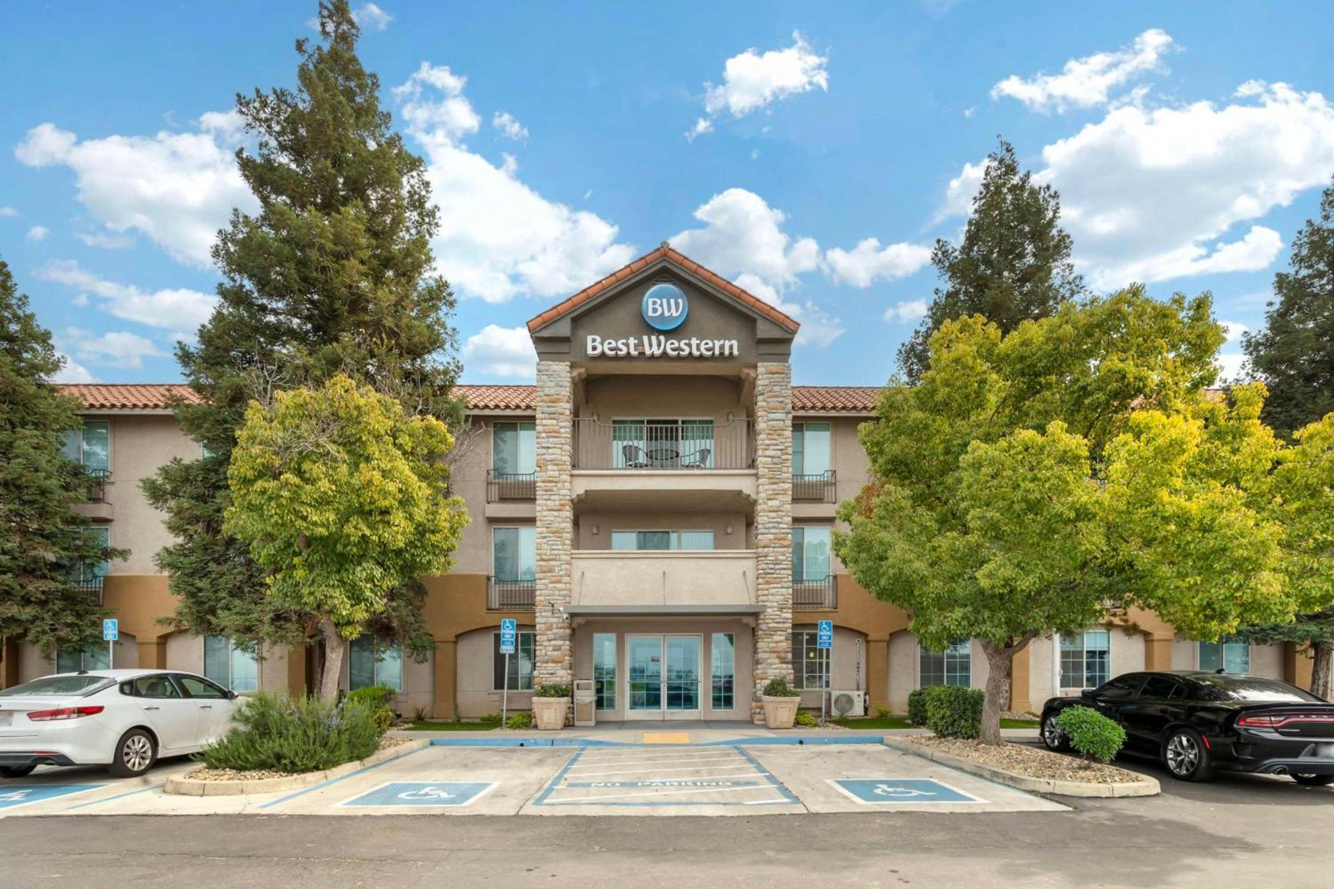 Best Western Visalia Hotel photo 28