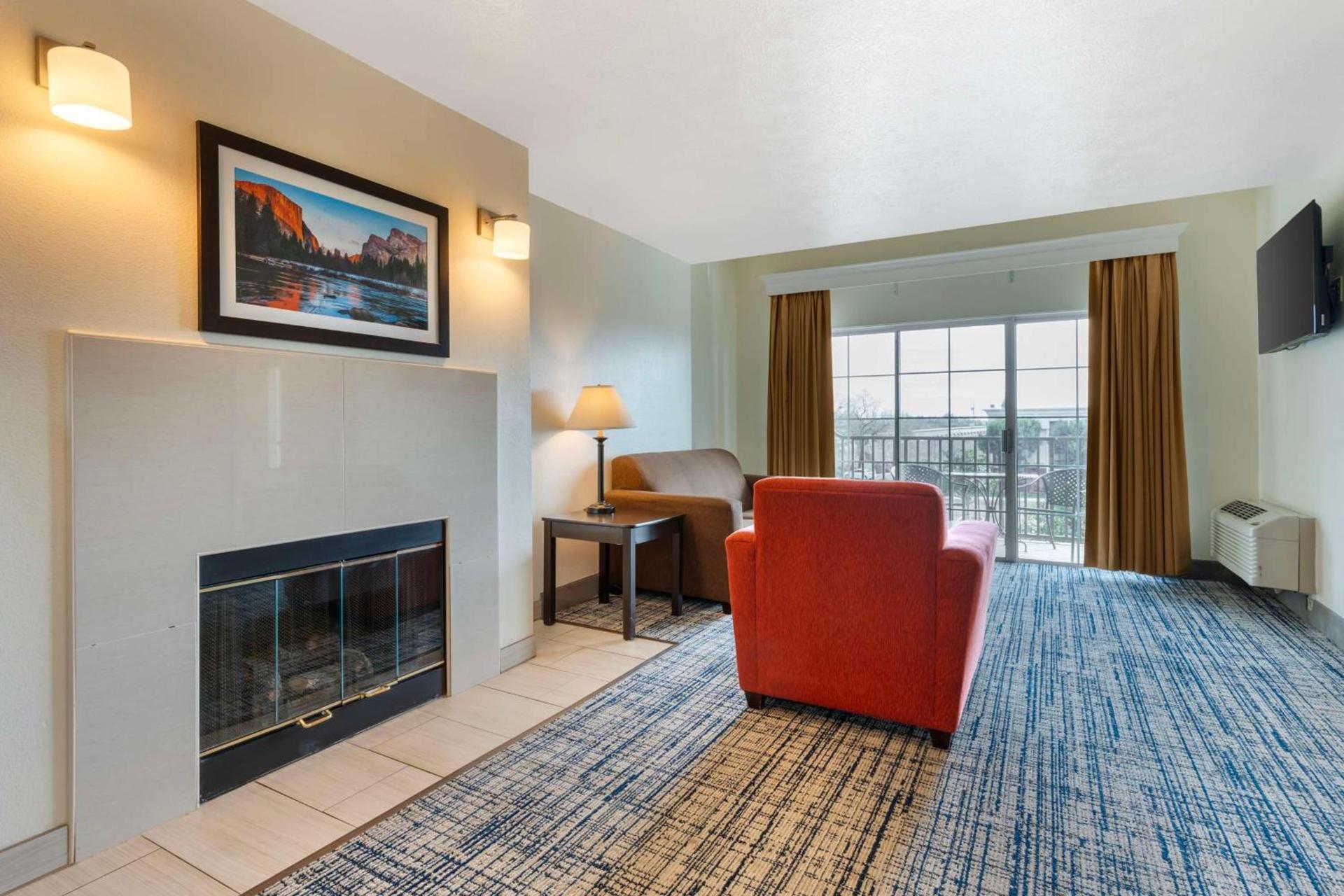 Best Western Visalia Hotel photo 30