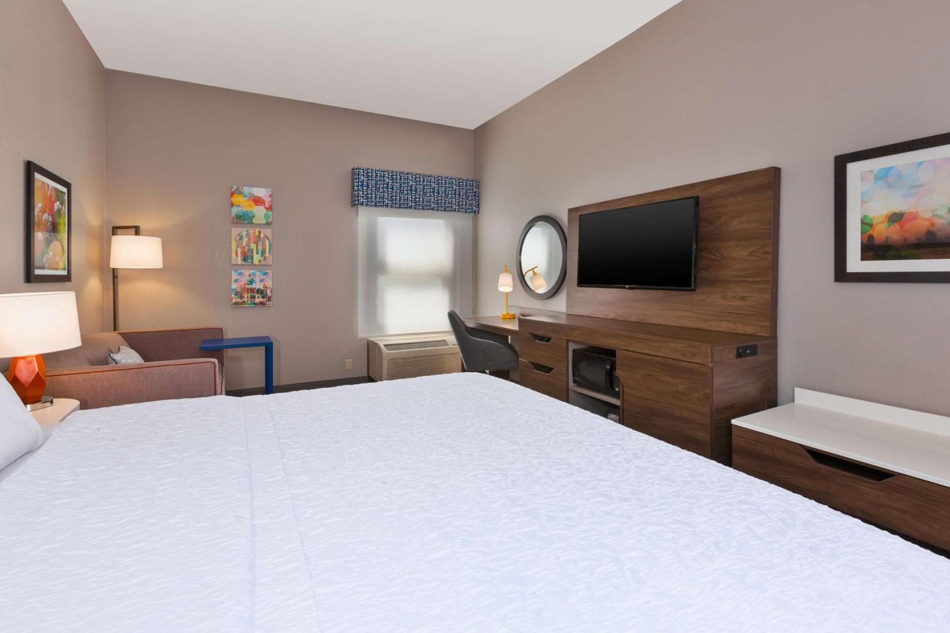 Hampton Inn Princeton photo 18