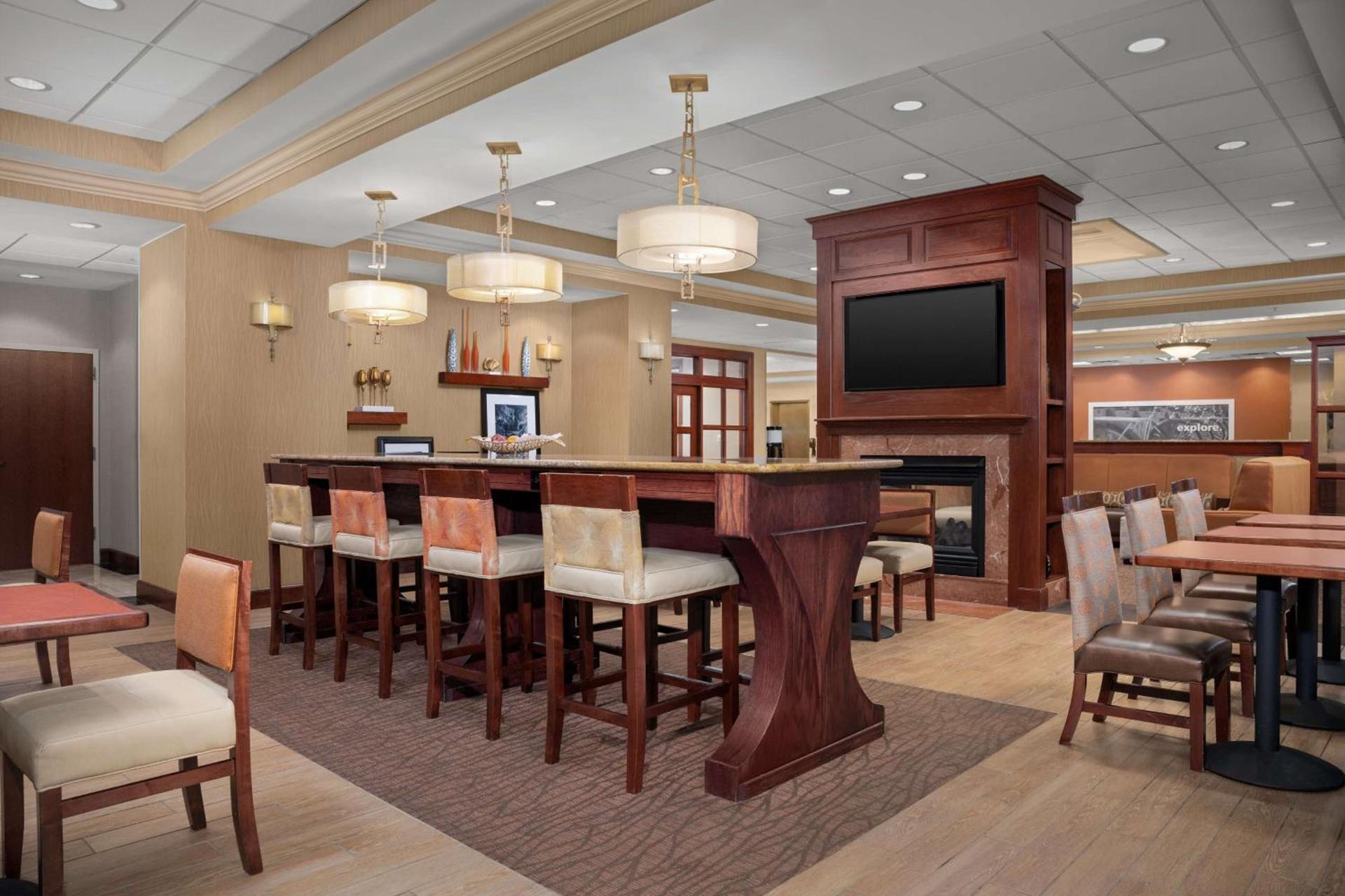 Hampton Inn Easton photo 5