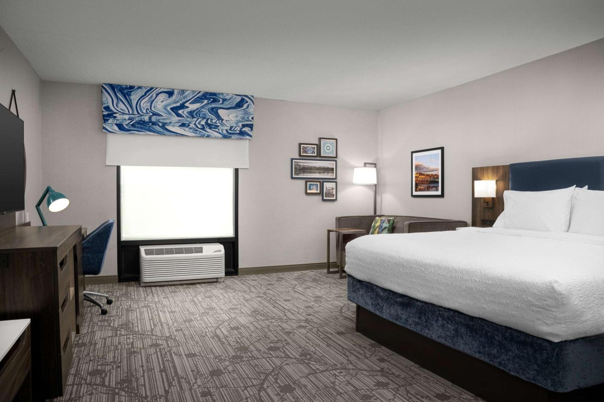 Hampton Inn Easton photo 21