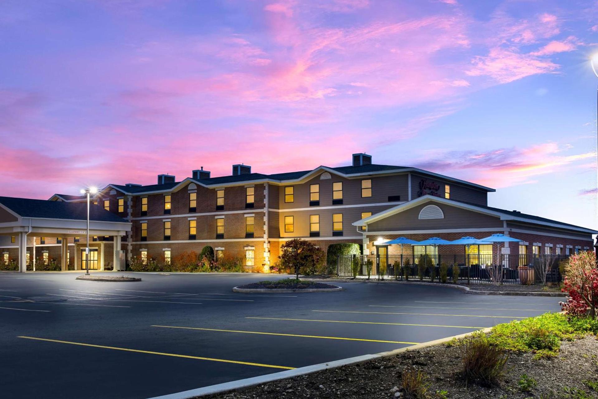 Hampton Inn & Suites Petoskey photo 7