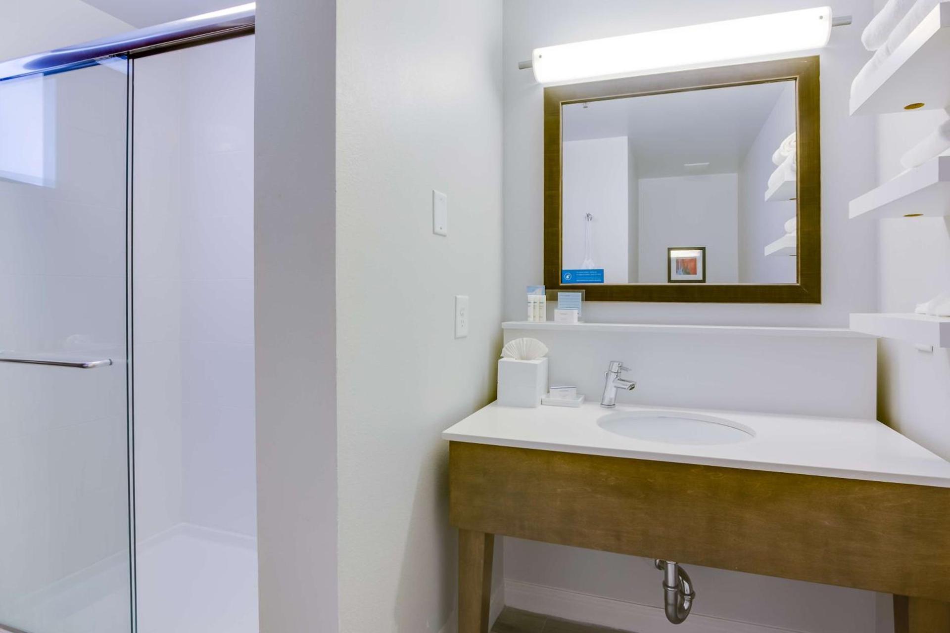 Hampton Inn White House photo 23