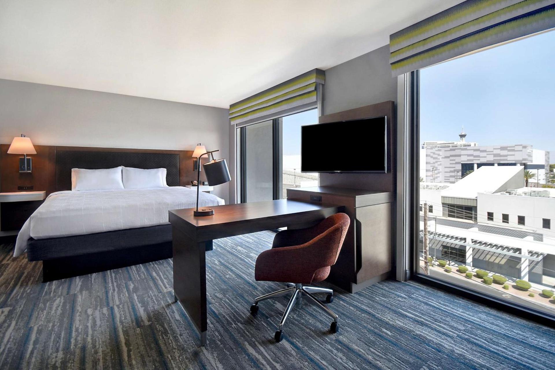 Hampton Inn & Suites Las Vegas Convention Center - No Resort Fee photo 8