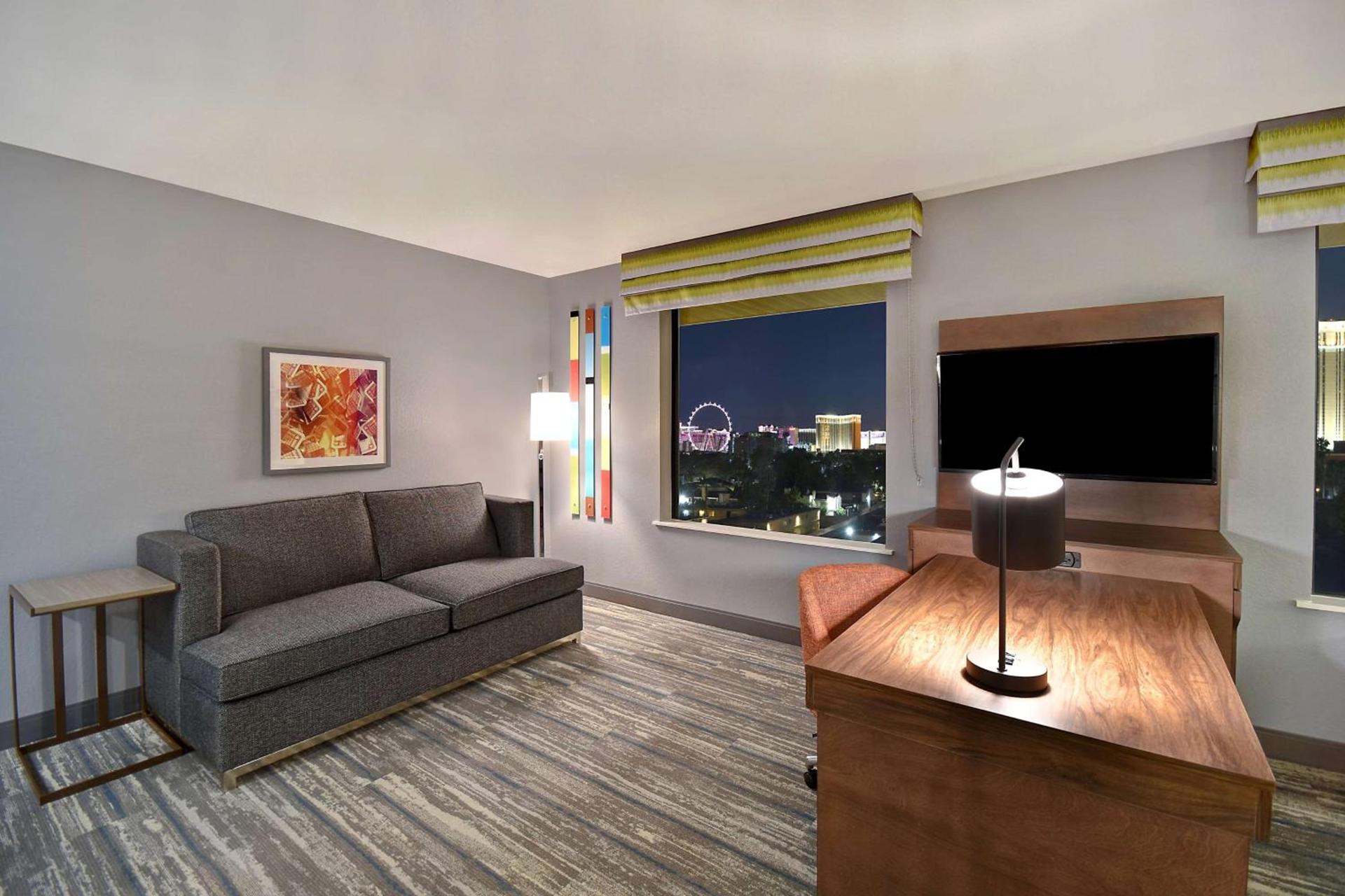 Hampton Inn & Suites Las Vegas Convention Center - No Resort Fee photo 9