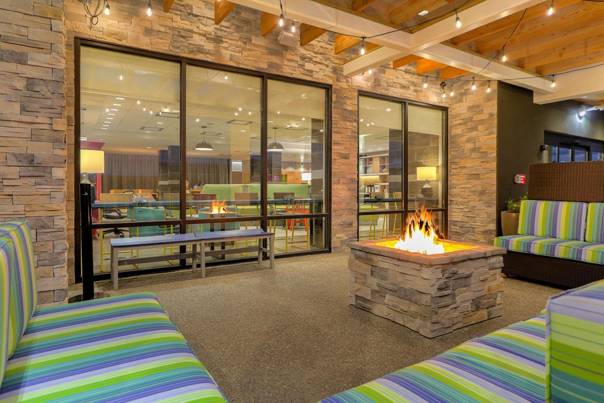 Home2 Suites By Hilton Alcoa Knoxville Airport photo 3