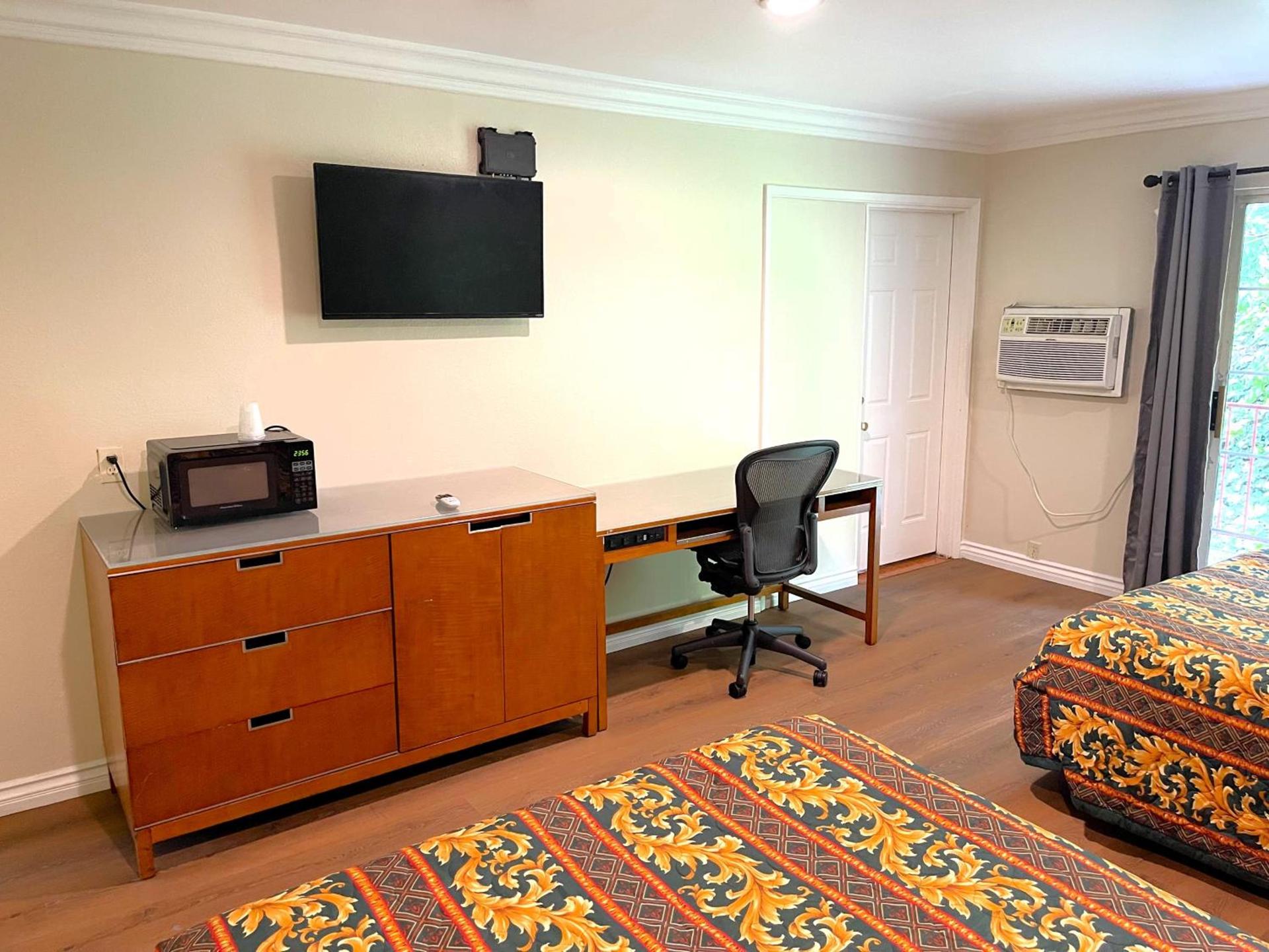 Relax Inn photo 7