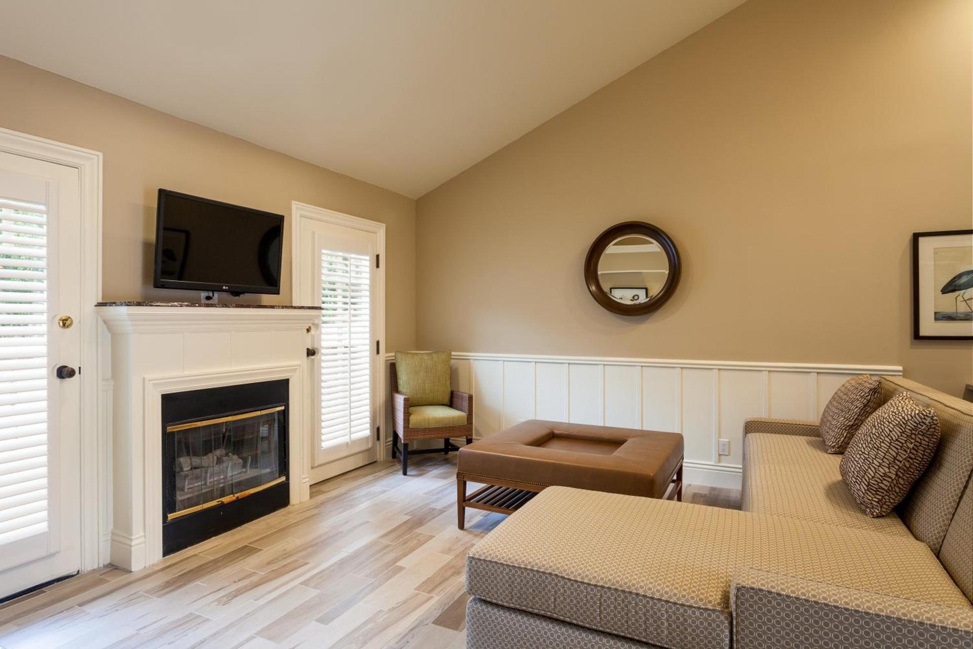 Lighthouse Lodge & Cottages photo 32