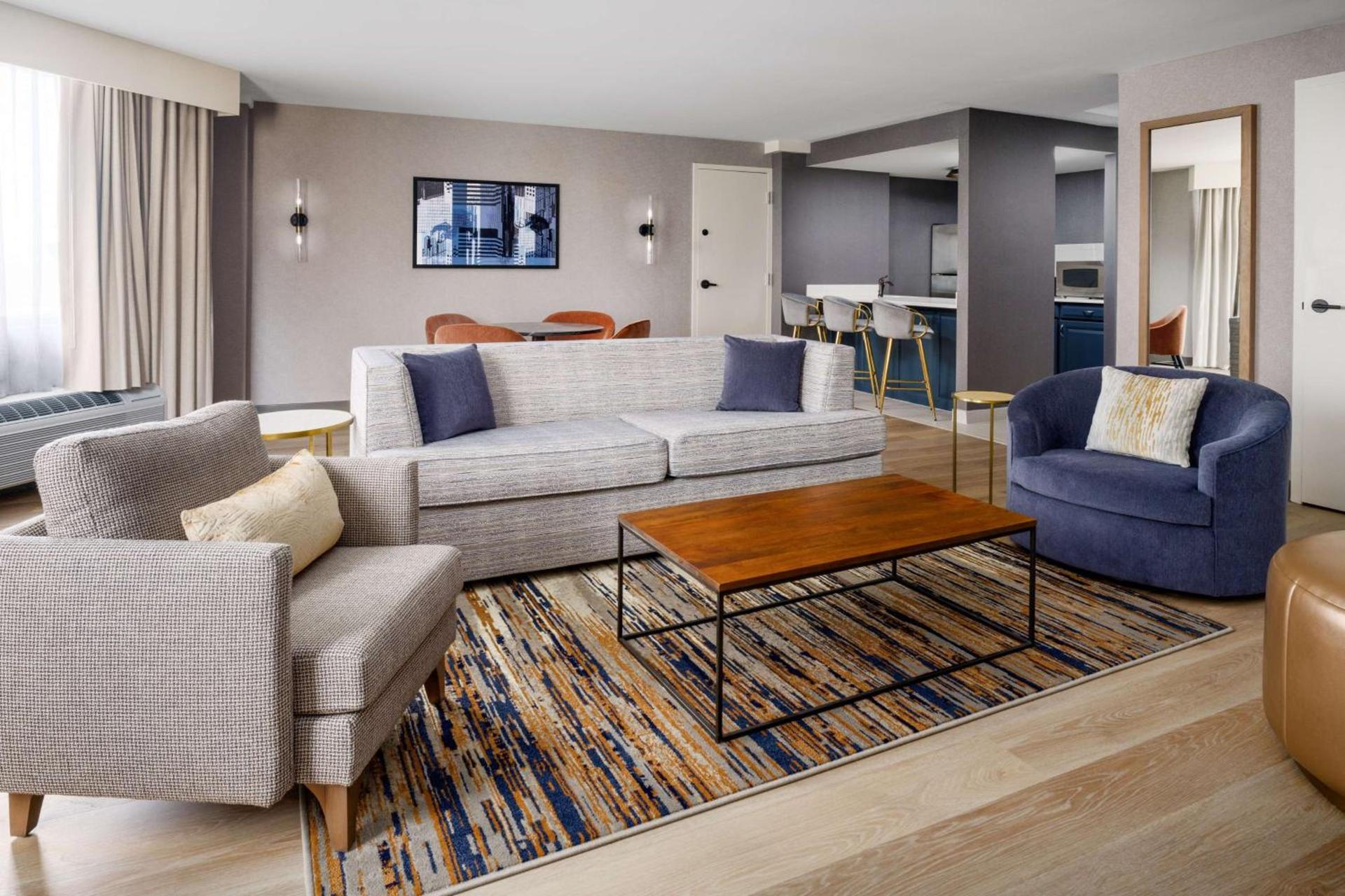 DoubleTree by Hilton Charlotte City Center photo 60