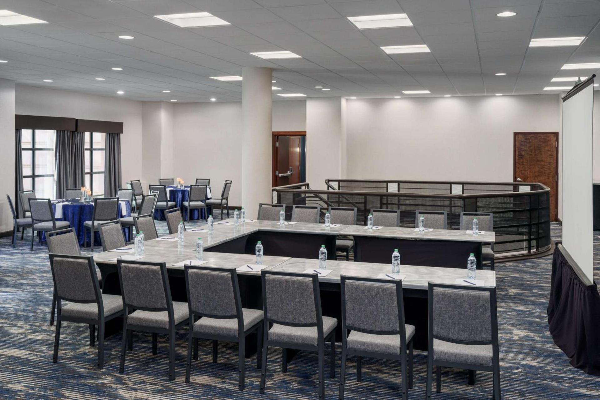 DoubleTree by Hilton Charlotte City Center photo 51