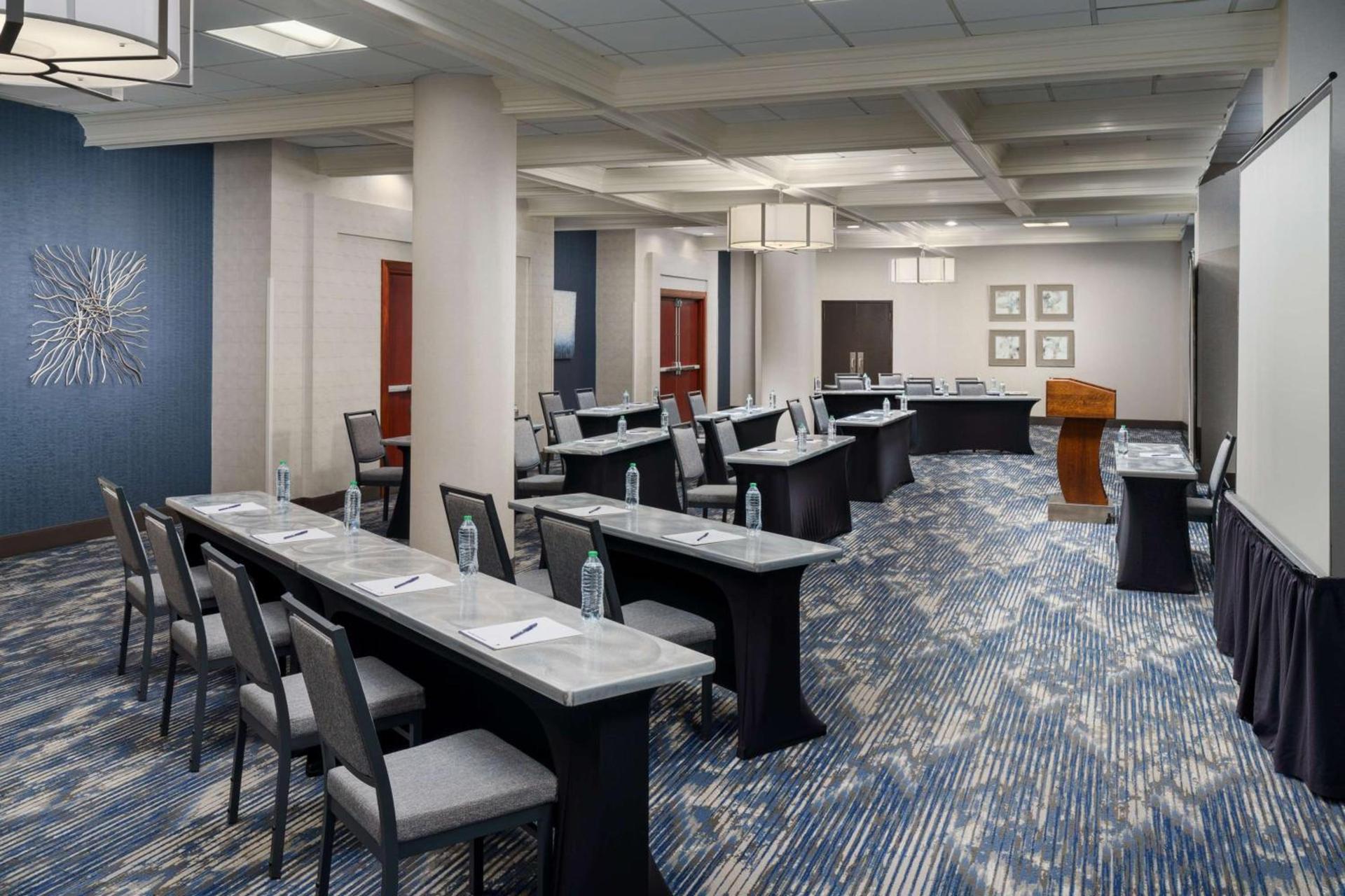 DoubleTree by Hilton Charlotte City Center photo 39