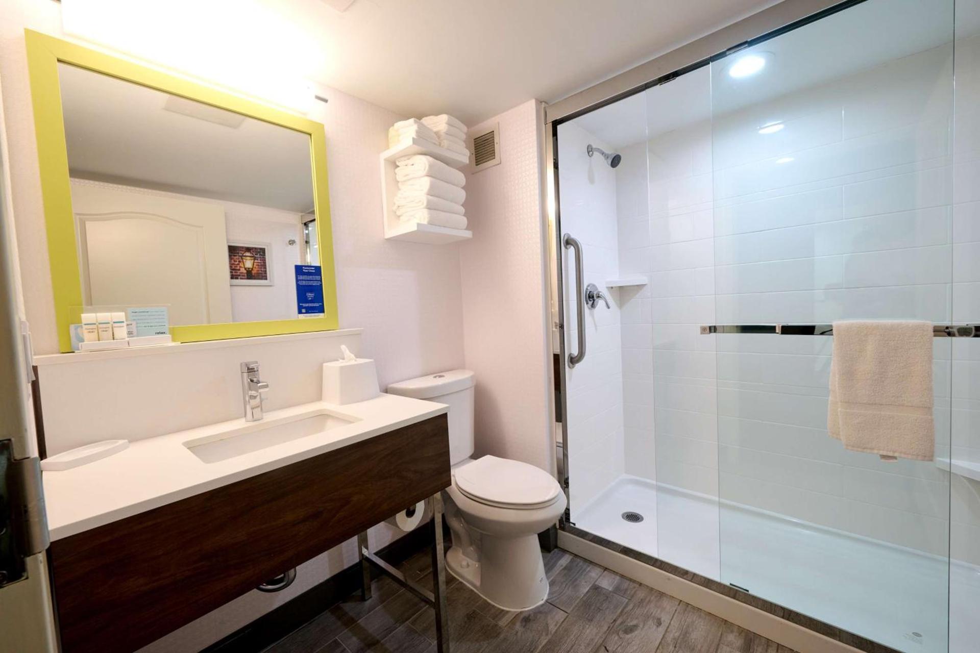 Hampton Inn Flemington photo 12