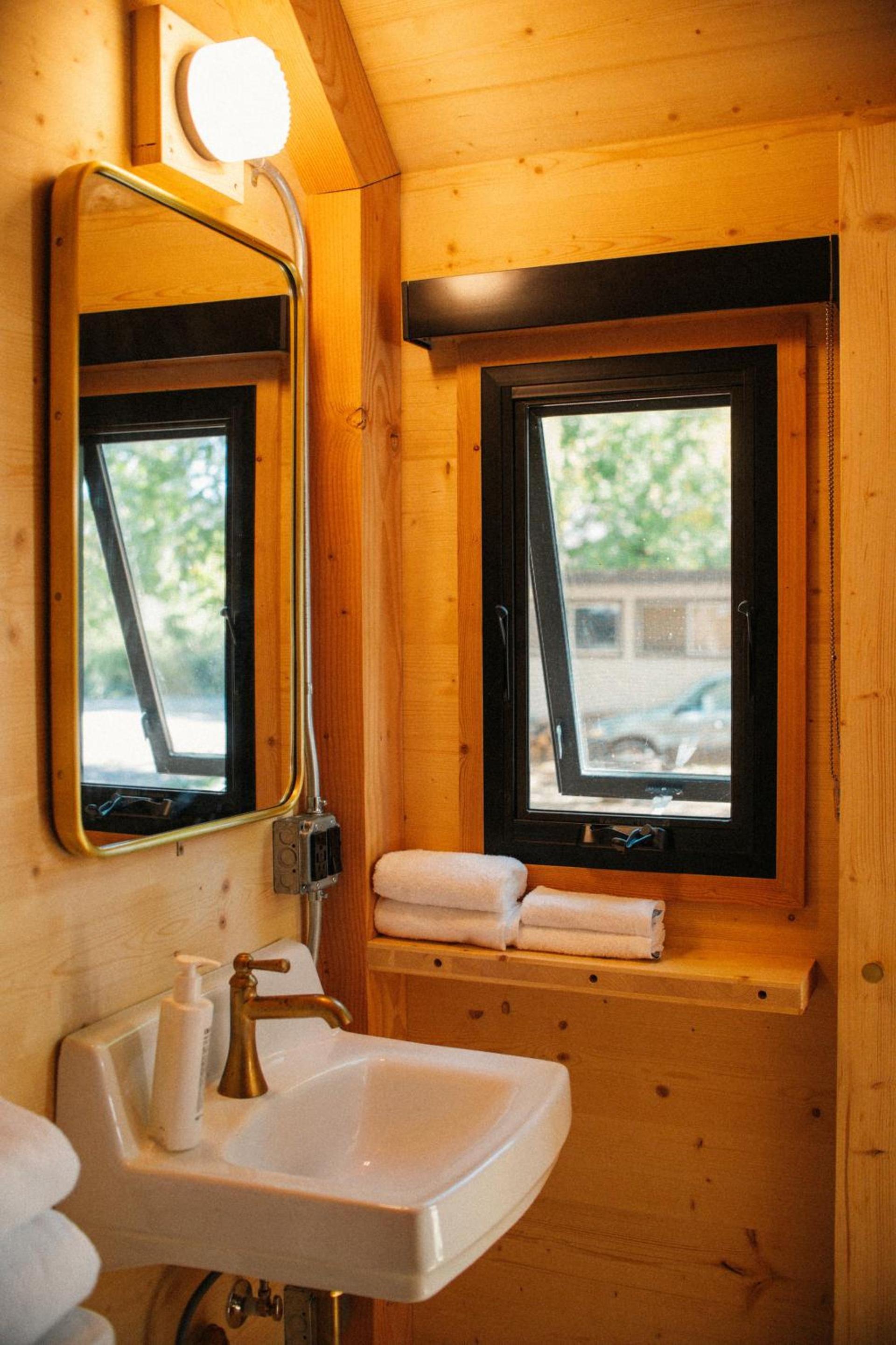 Johnson's Beach Cabins and Campground photo 38