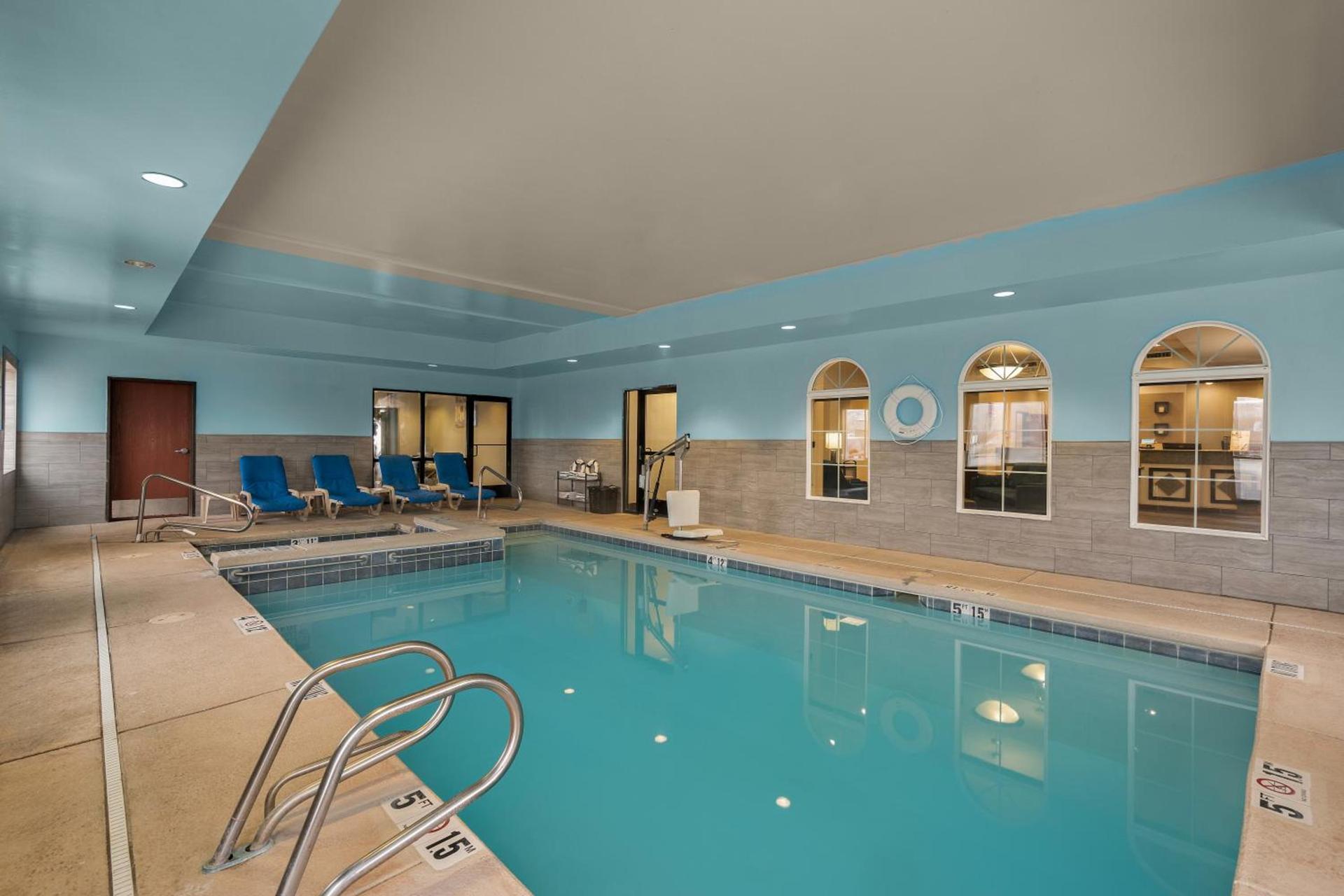 Comfort Inn Ogden near Event Center photo 62