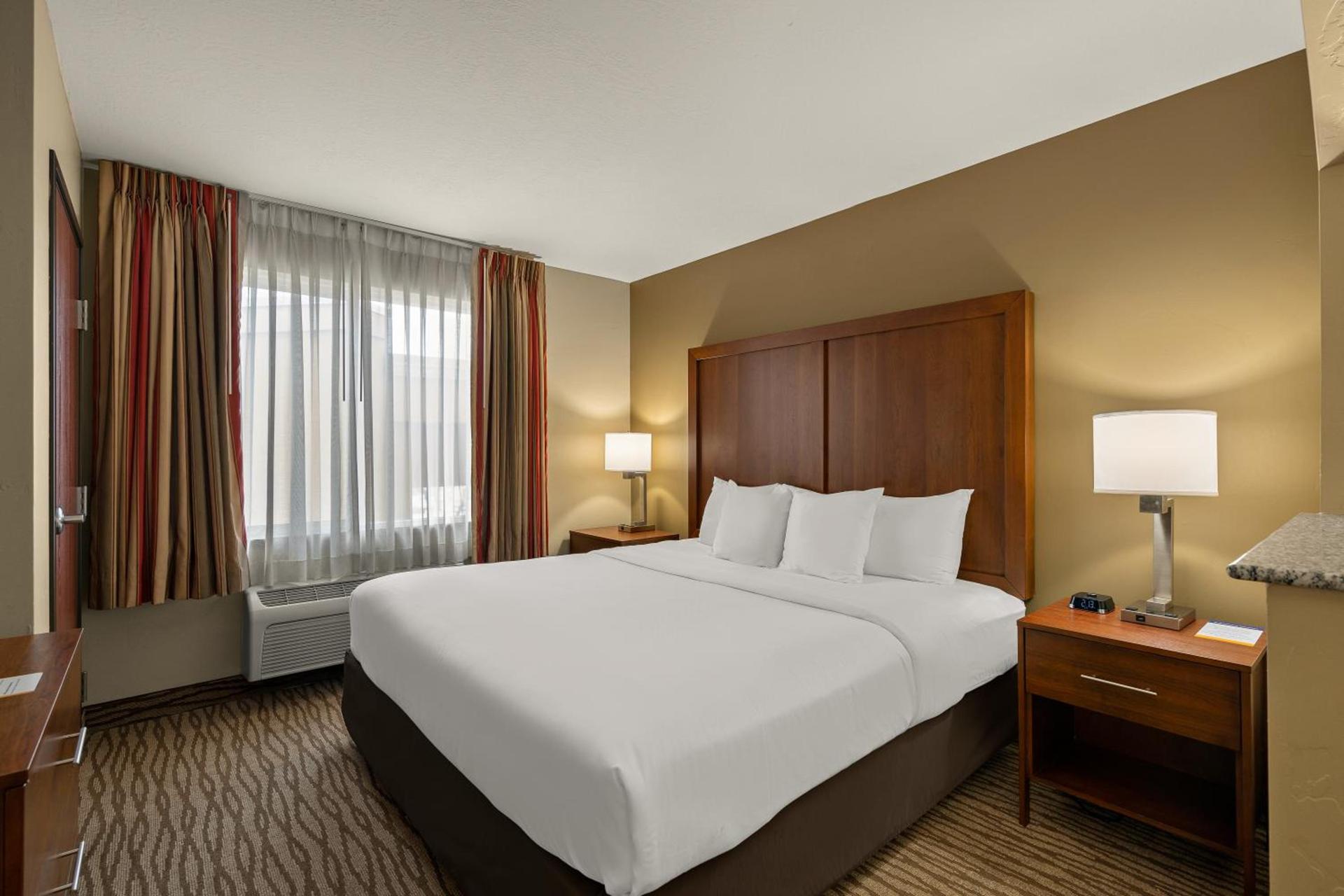 Comfort Inn Ogden near Event Center photo 64