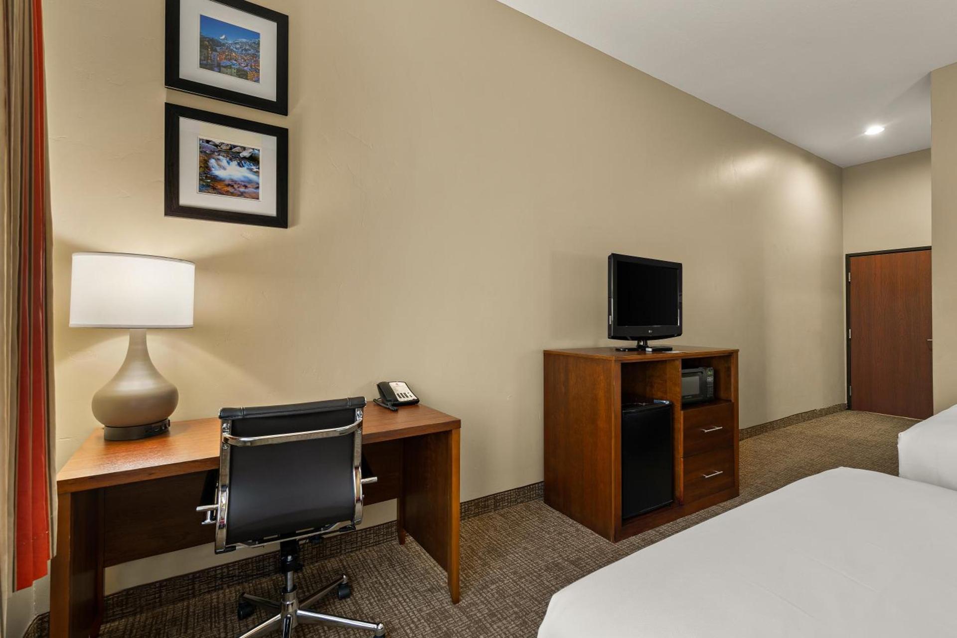 Comfort Inn Ogden near Event Center photo 66