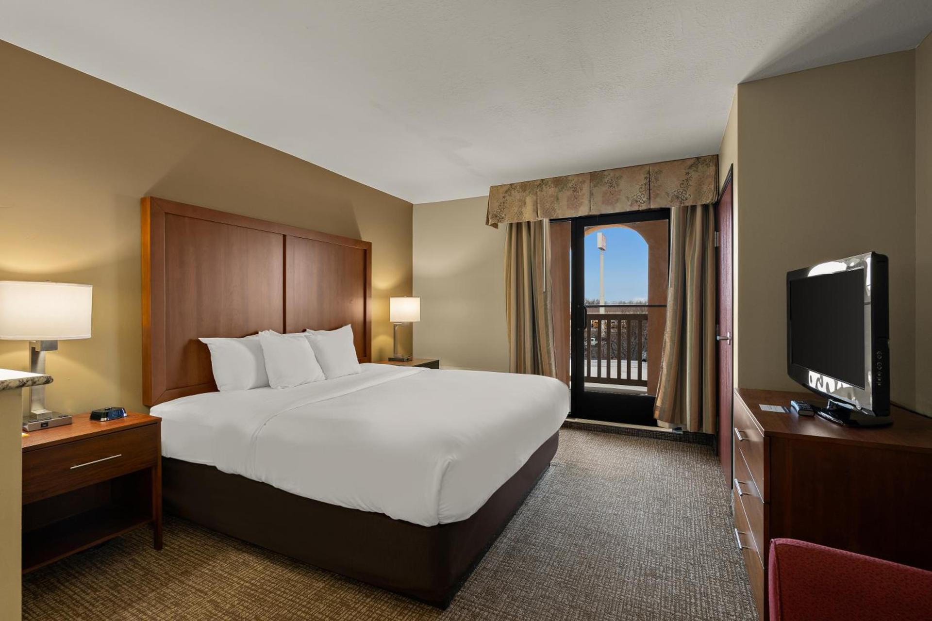 Comfort Inn Ogden near Event Center photo 79