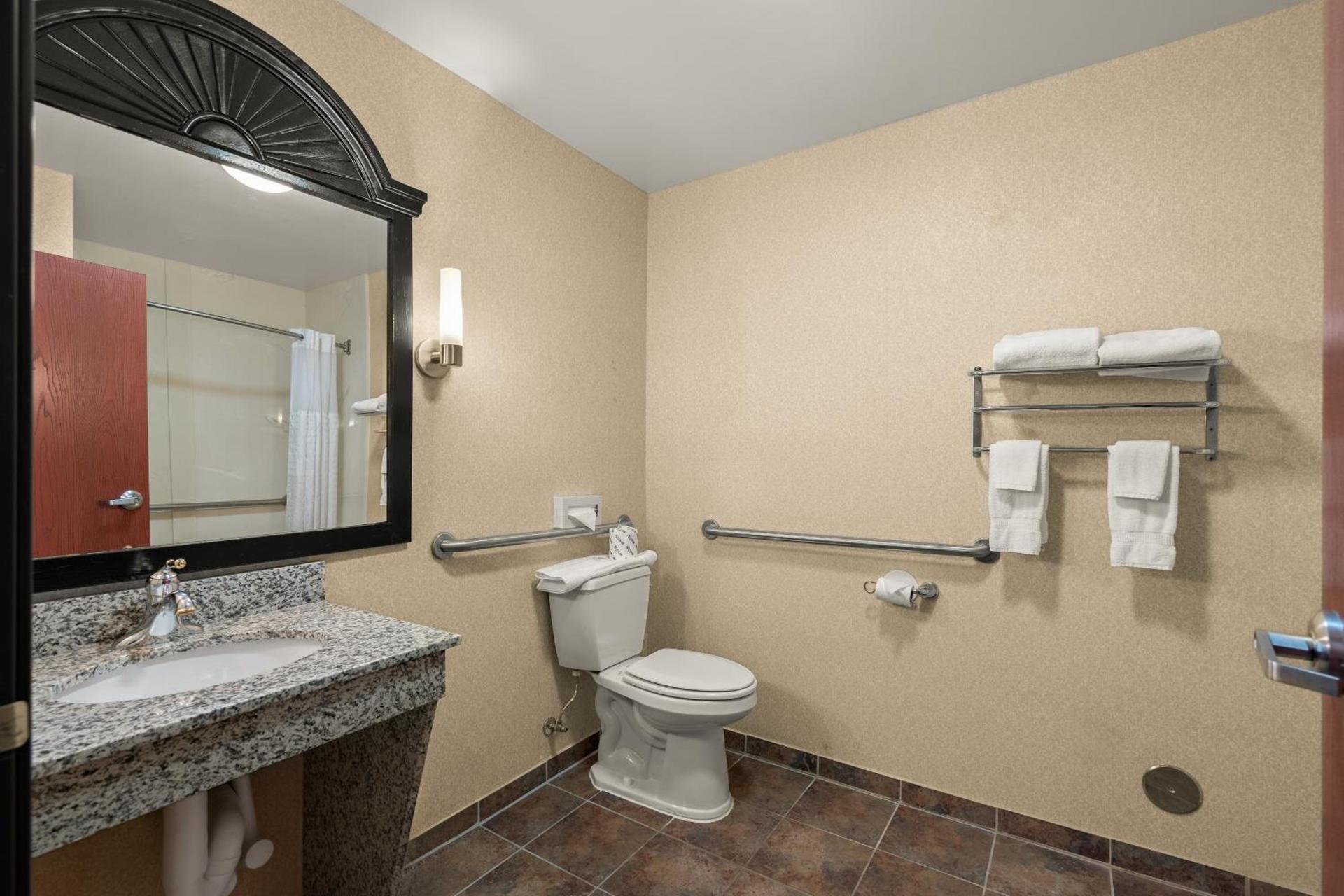 Comfort Inn Ogden near Event Center photo 78