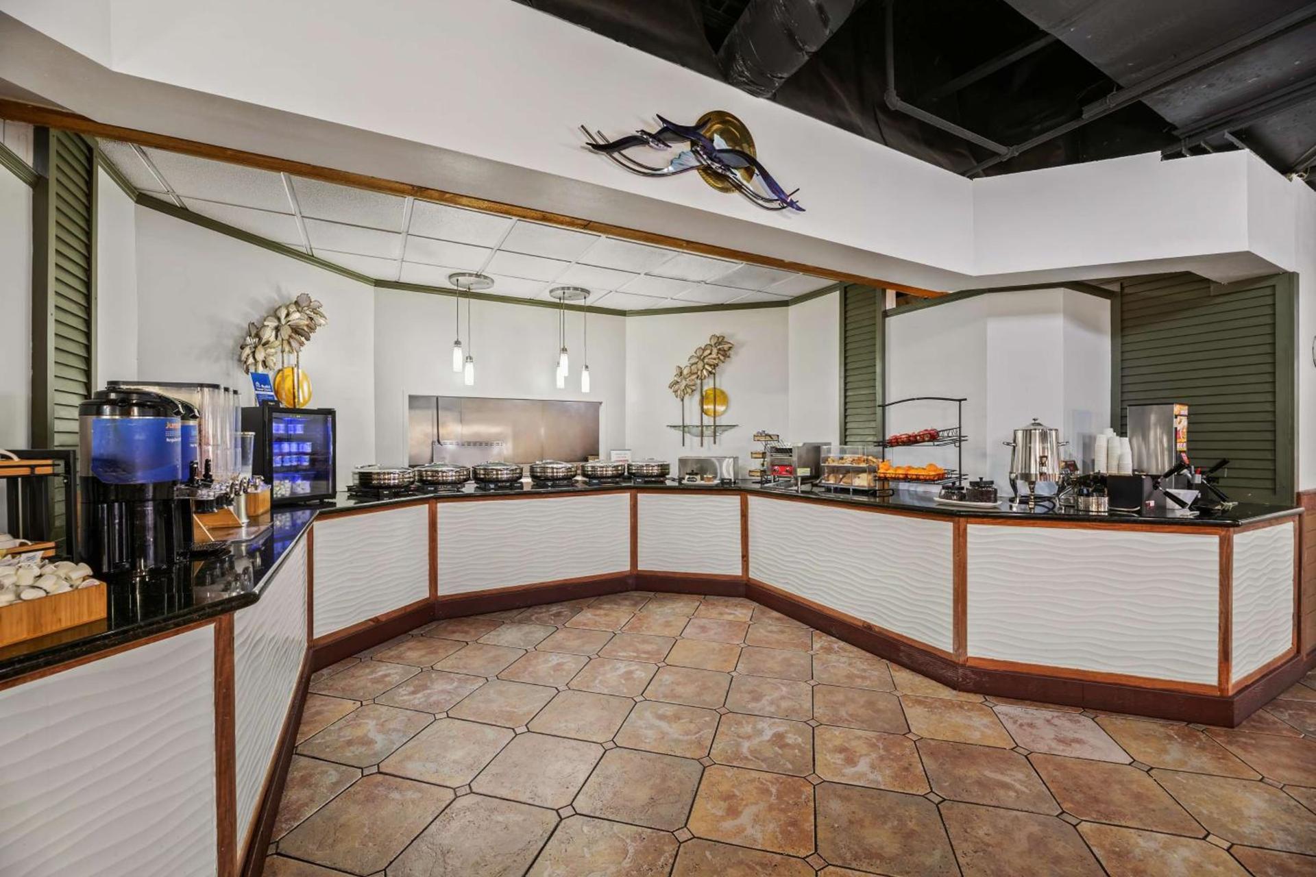 Best Western Orlando Gateway Hotel photo 45