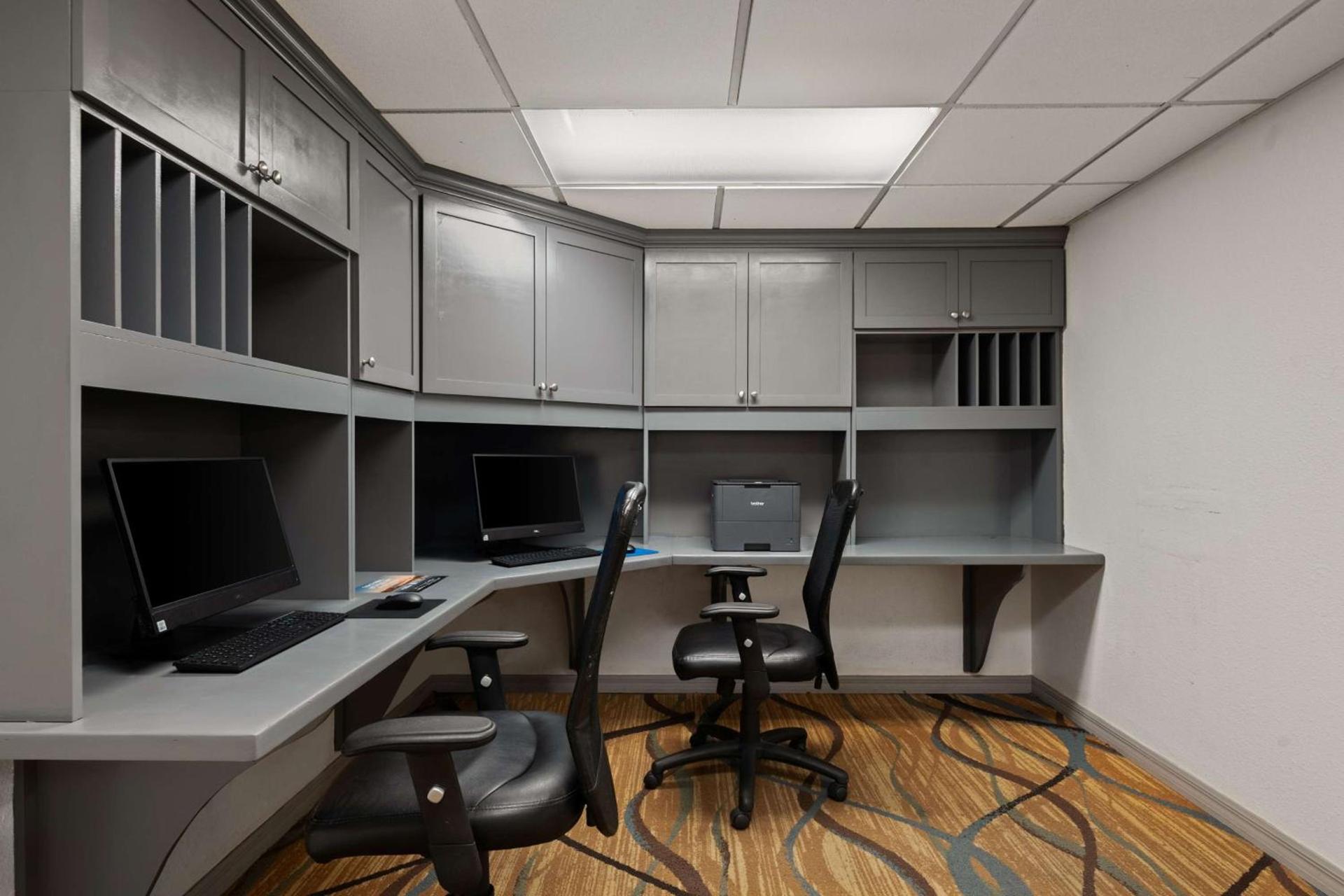Best Western Orlando Gateway Hotel photo 34