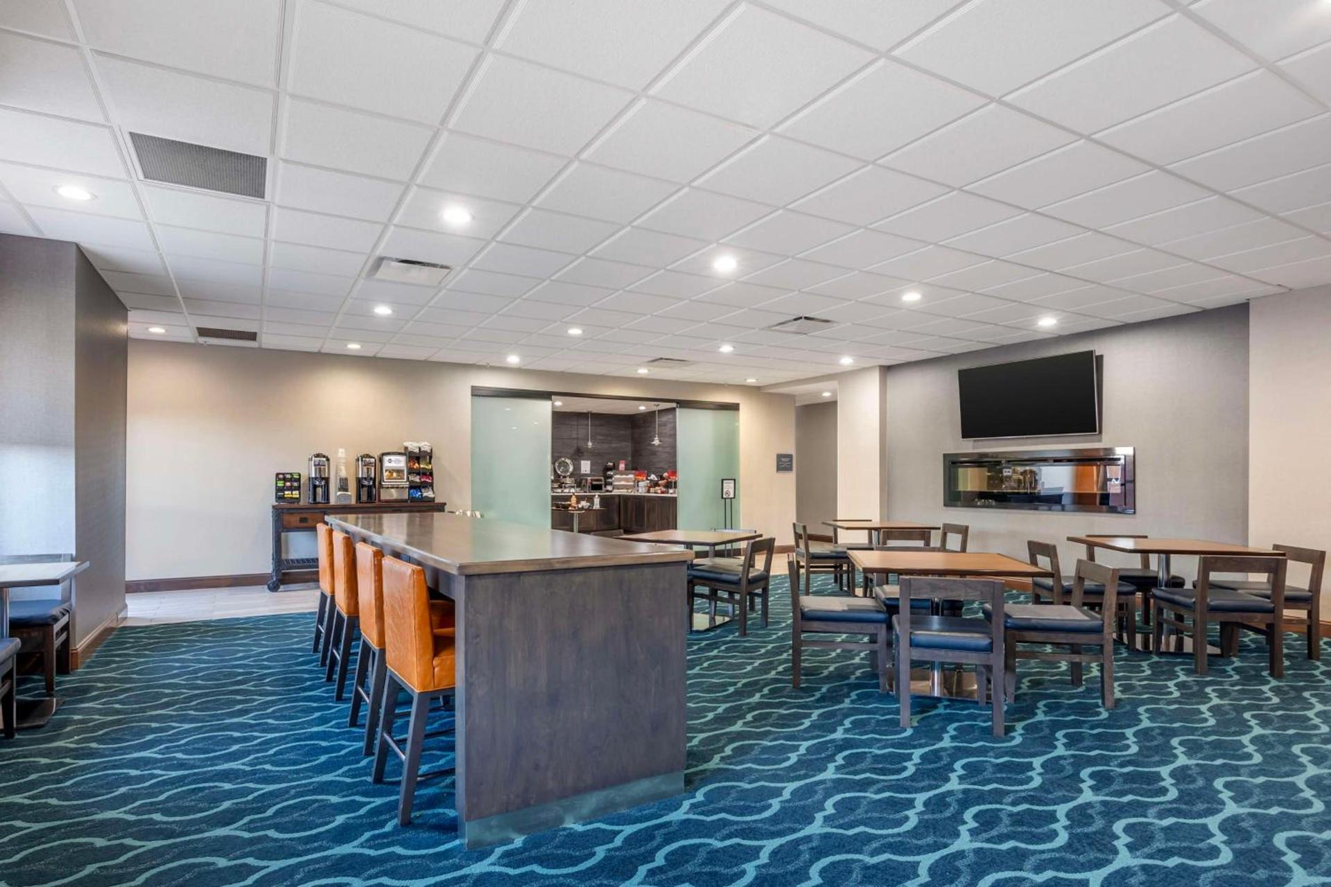 Best Western Plus Owensboro photo 5