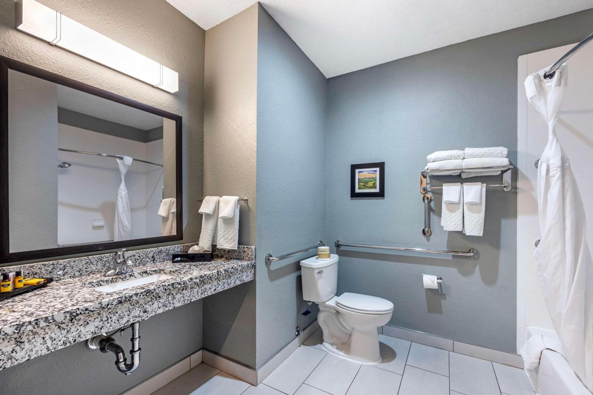 Best Western Plus Owensboro photo 26