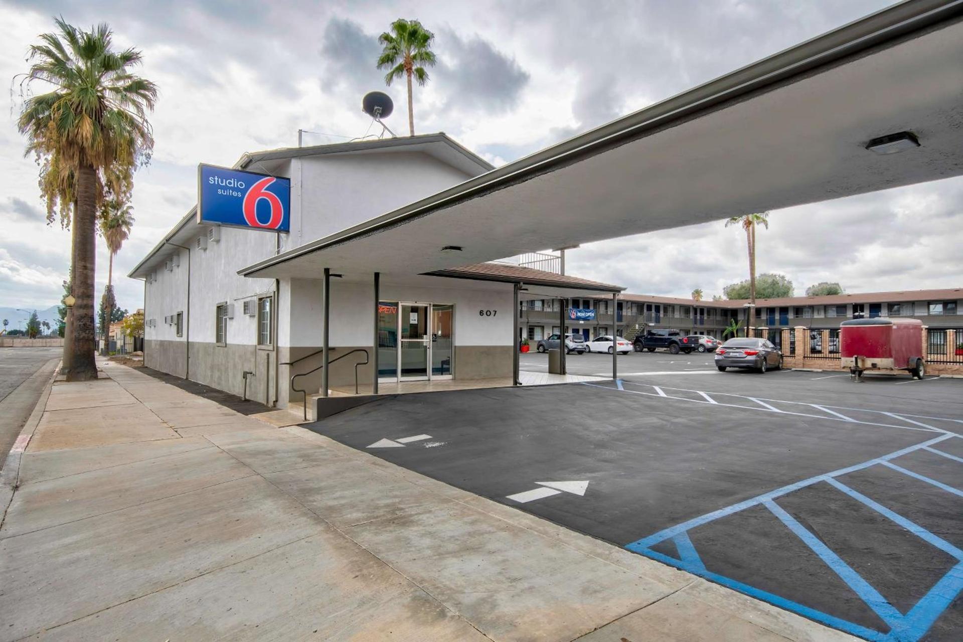 Studio 6 Suites San Bernardino, CA photo 13