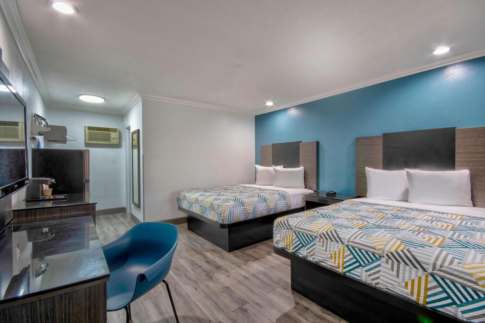 Studio 6 Suites San Bernardino, CA photo 26