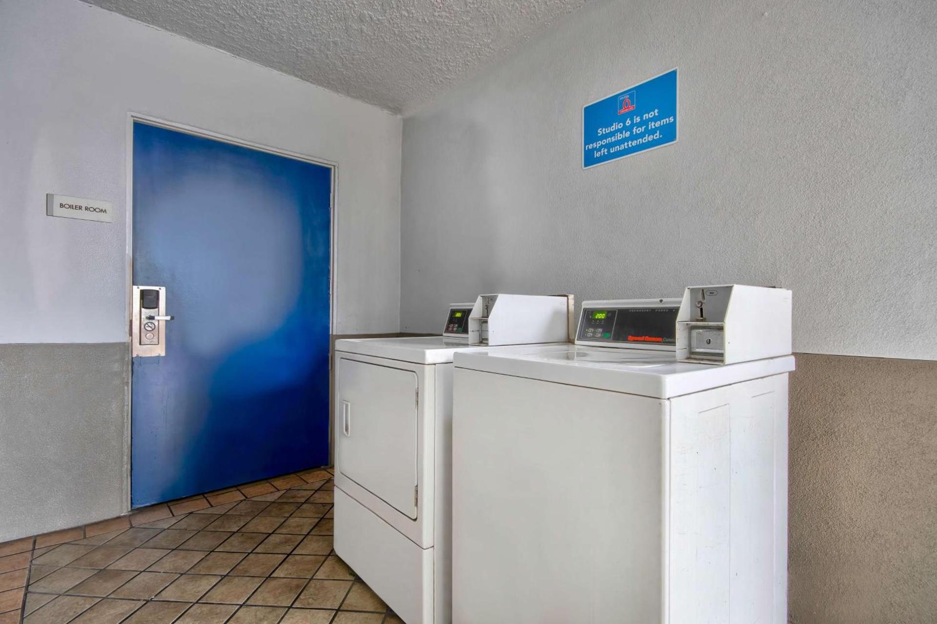 Studio 6 Suites San Bernardino, CA photo 34