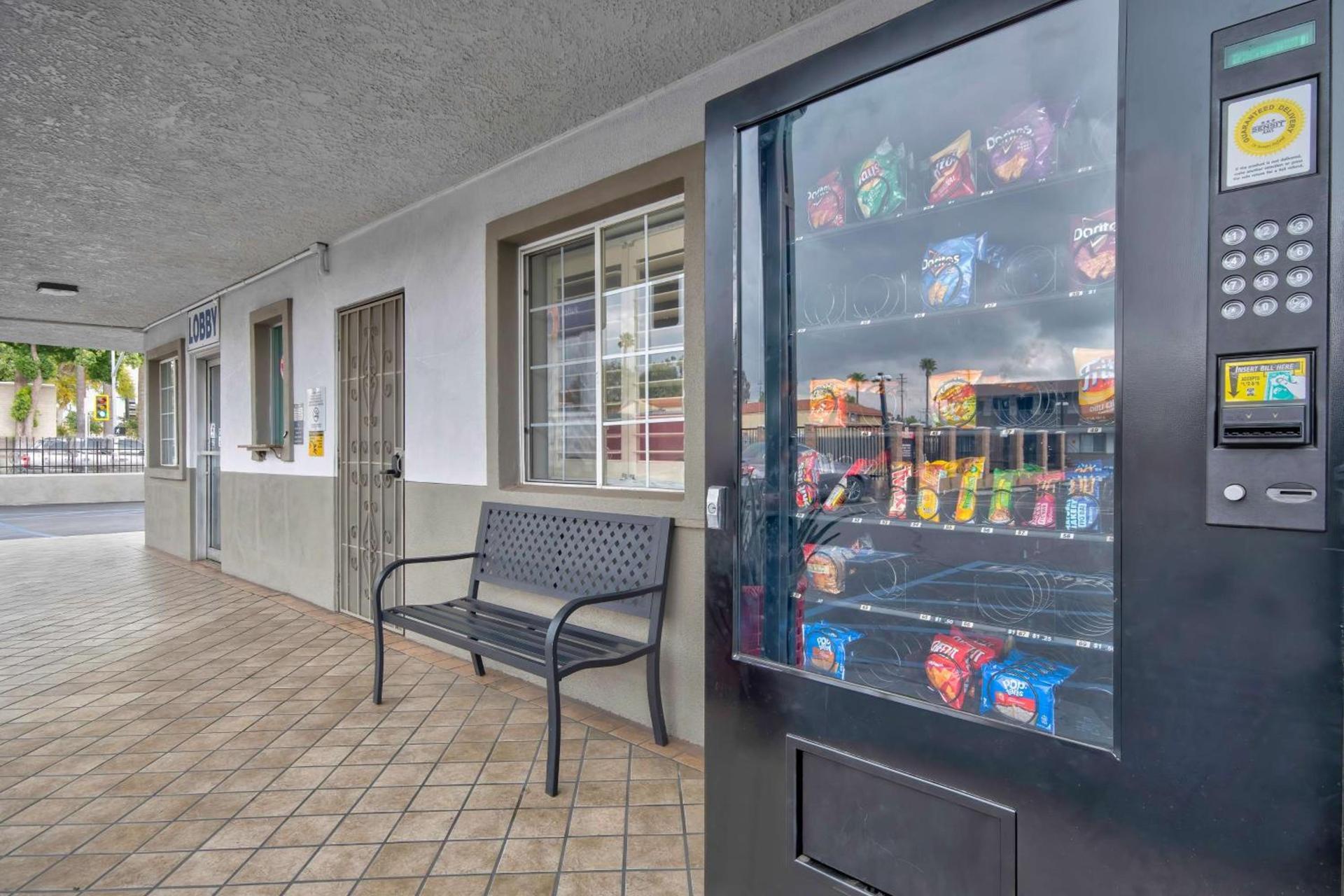 Studio 6 Suites San Bernardino, CA photo 33