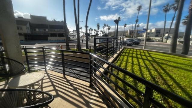 Huntington Beach Inn photo 2