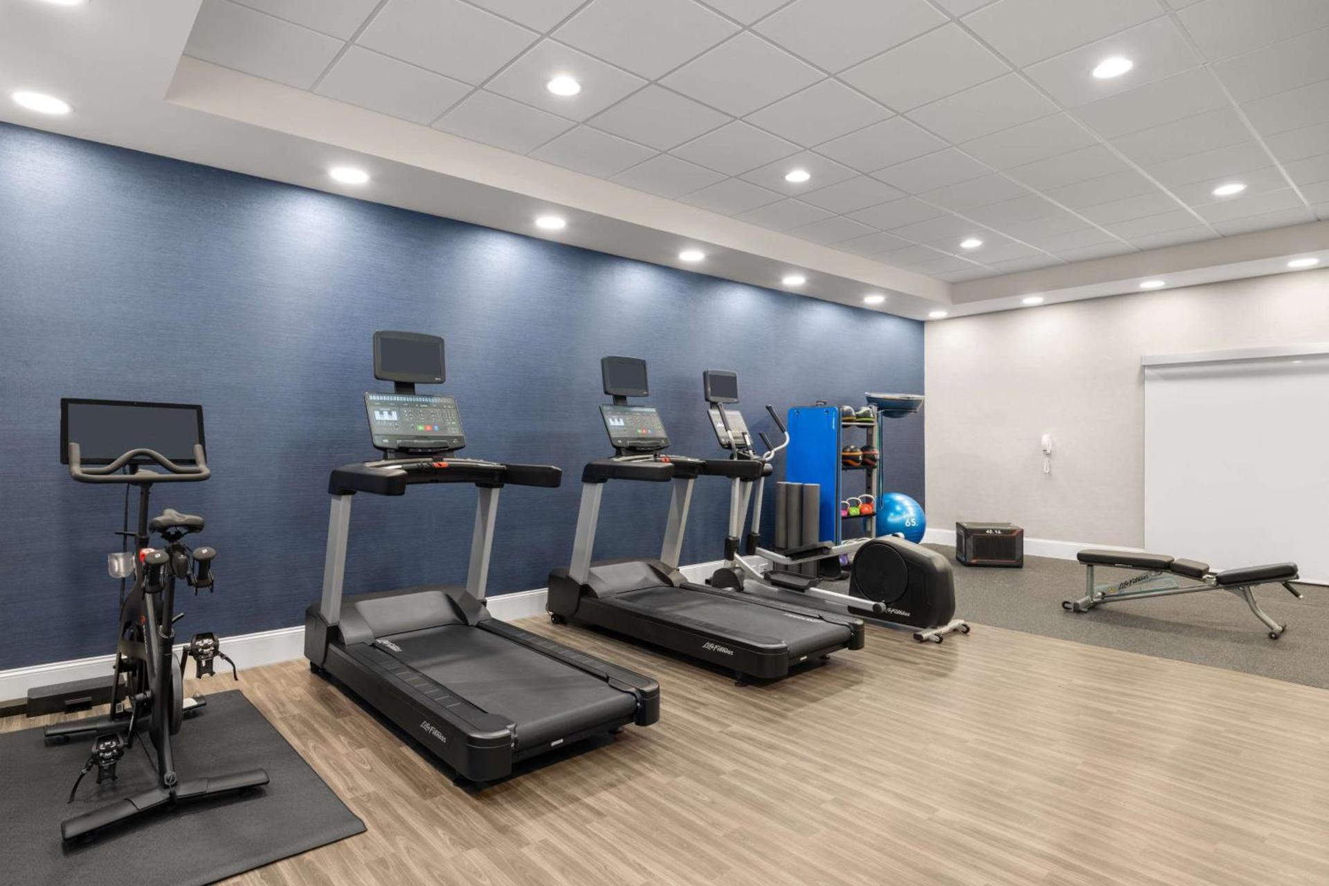 Hampton Inn Charleston North photo 6