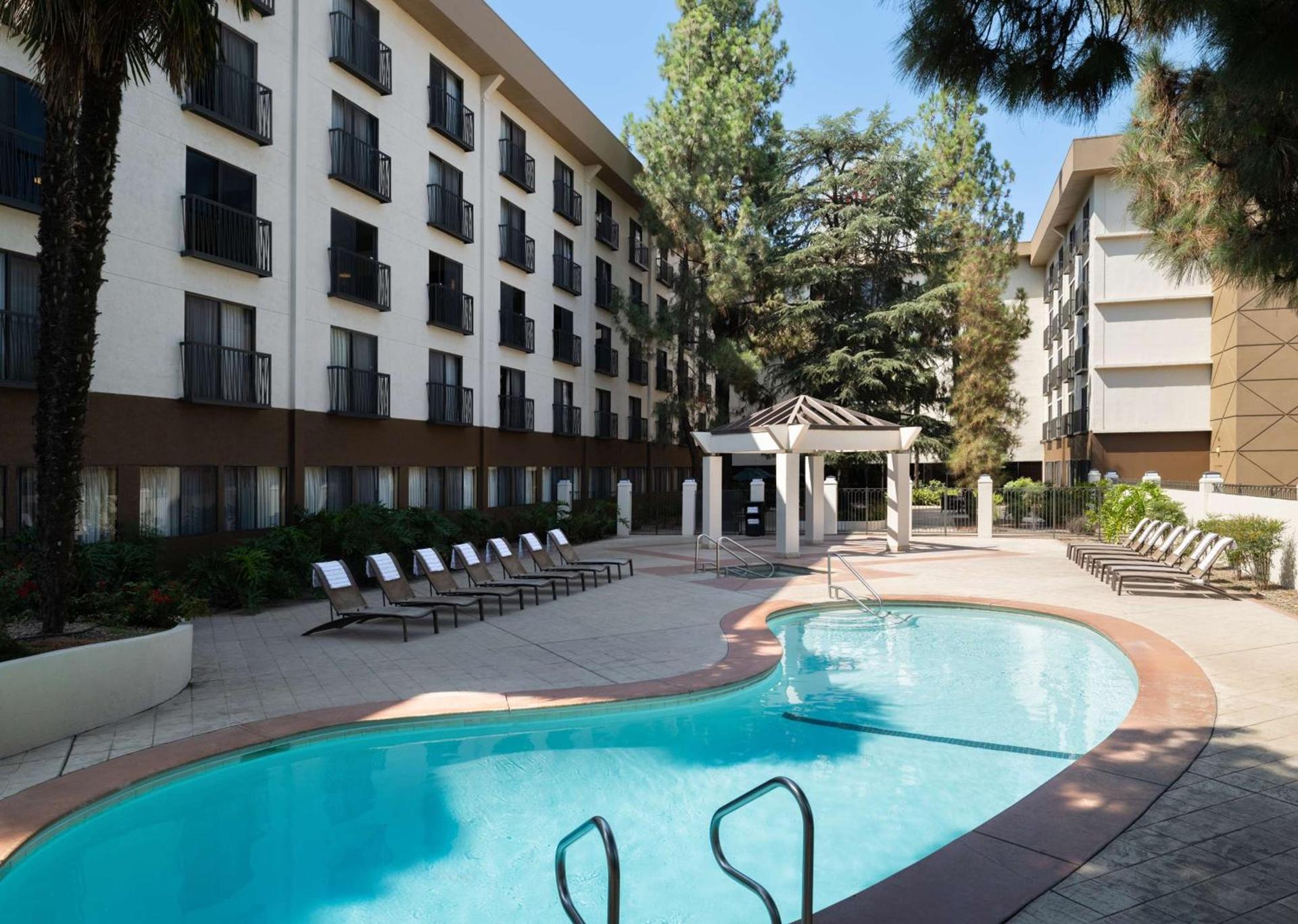 Hilton Stockton photo 7