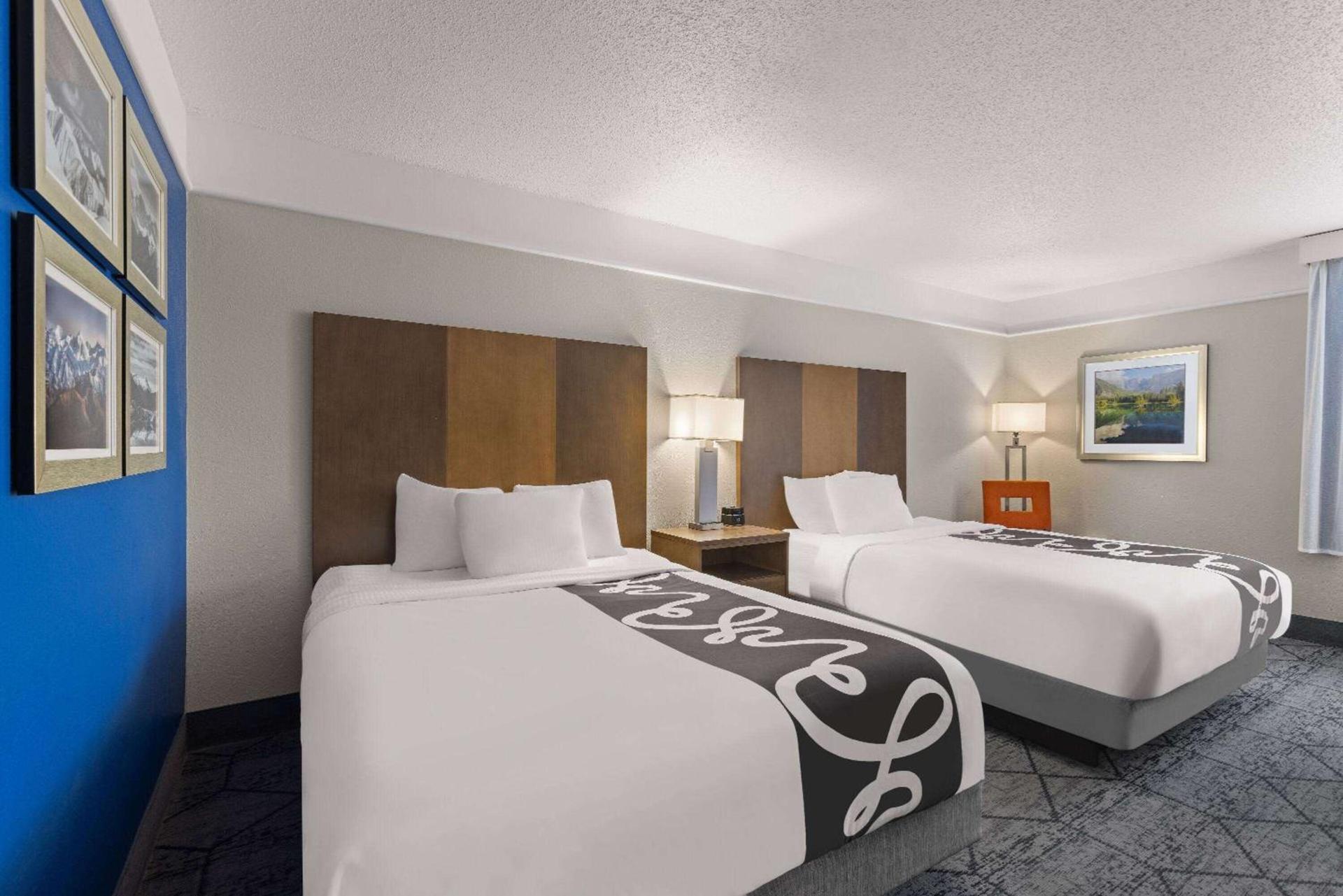 La Quinta Inn and Suites by Wyndham at WaTiki Waterpark photo 39
