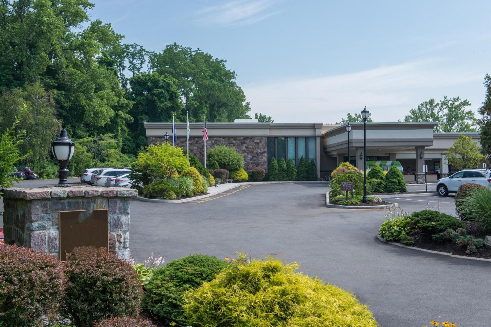 Hotel MTK Mount Kisco photo 1