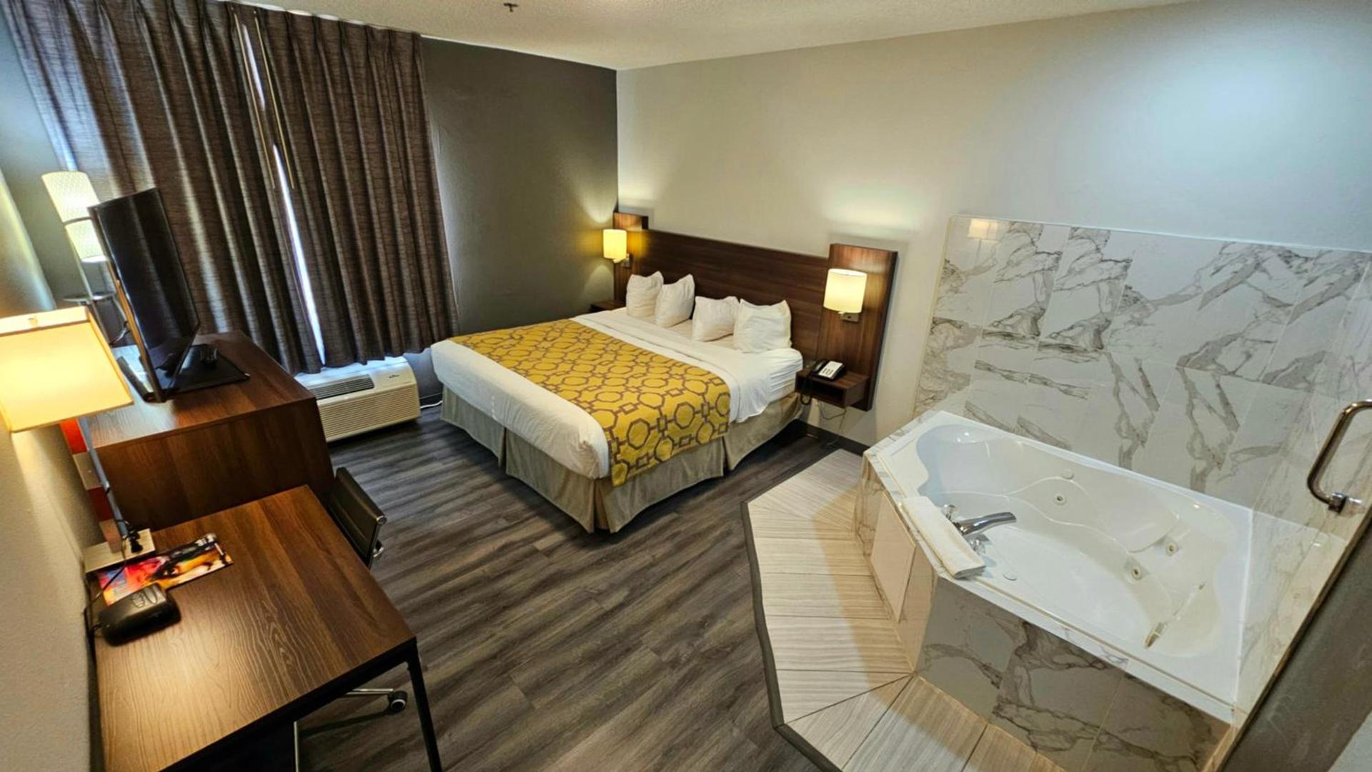 Baymont by Wyndham Chicago/Calumet City photo 32