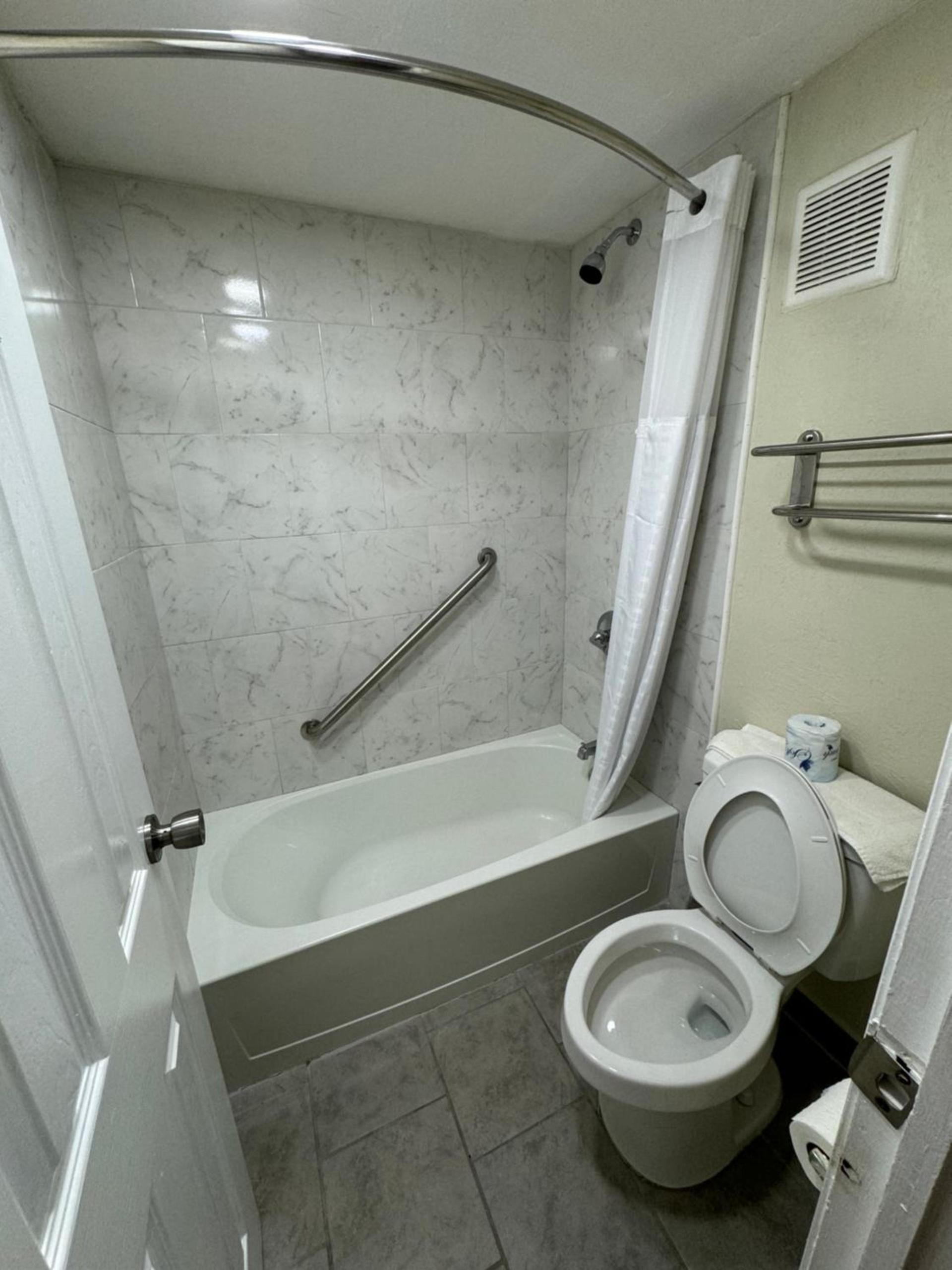 River Palm Hotel photo 15
