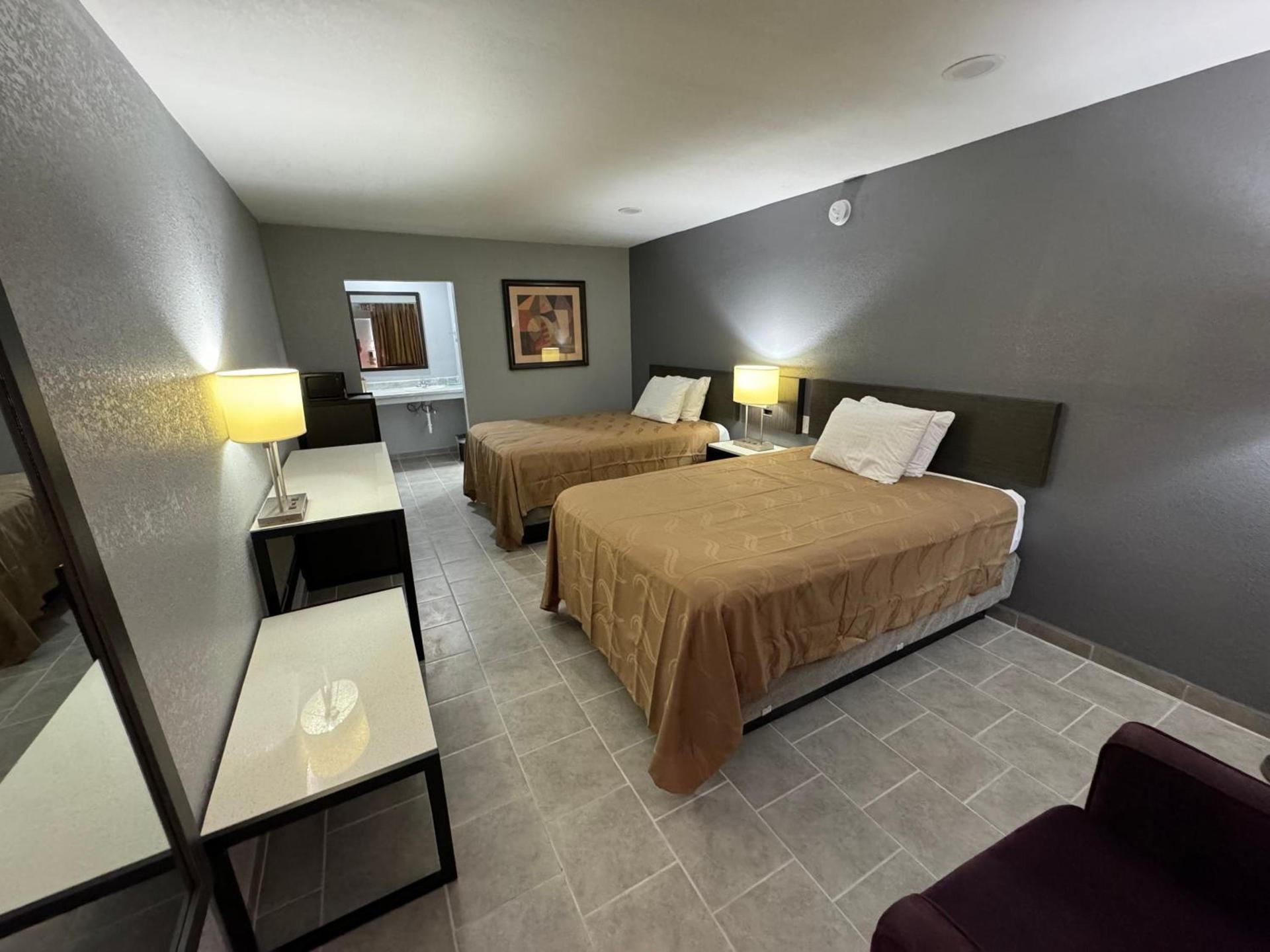 River Palm Hotel photo 11